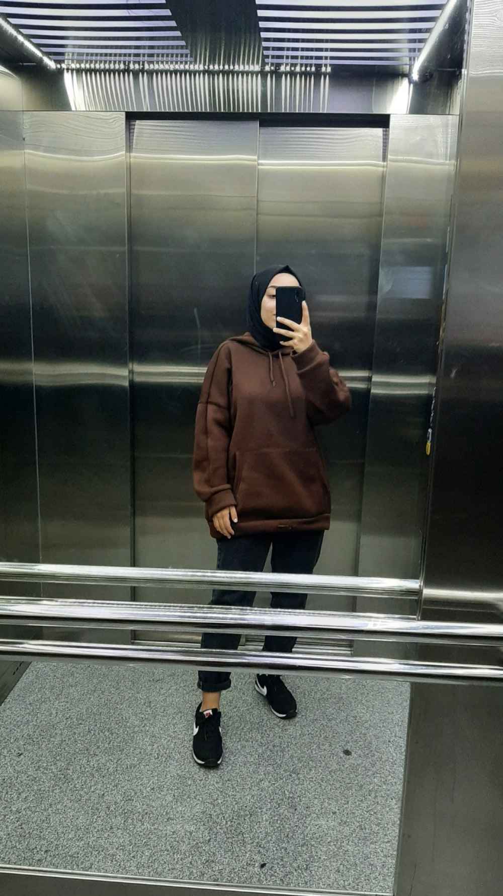 Lamelif Etek Ucu Bağcıklı Kanguru Cep Sweatshirt Acı Kahve