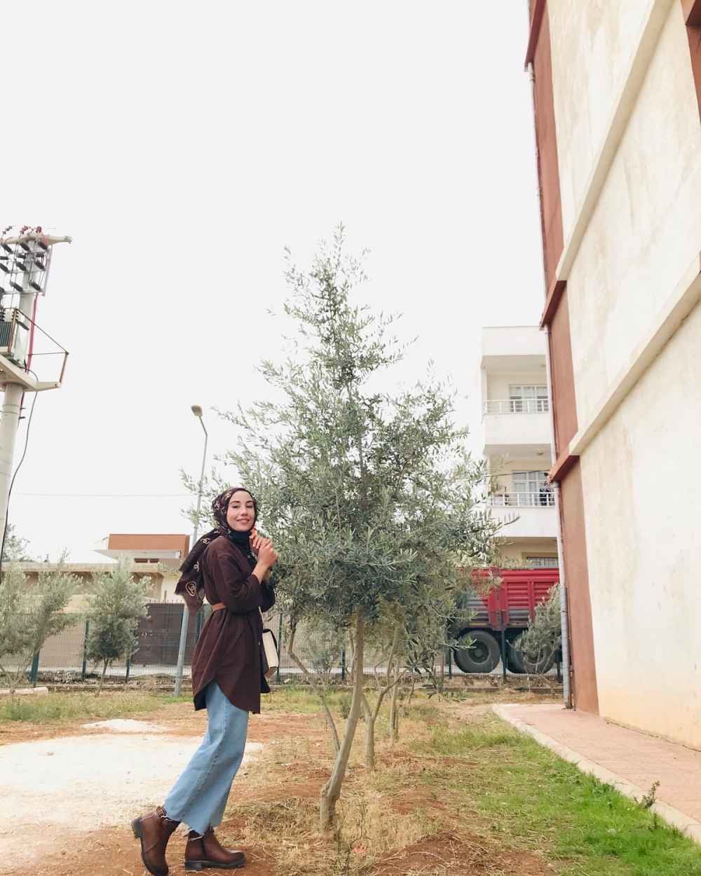 Bitter Brown Shirt Collar Long Arm Cotton Unprinted Shirt