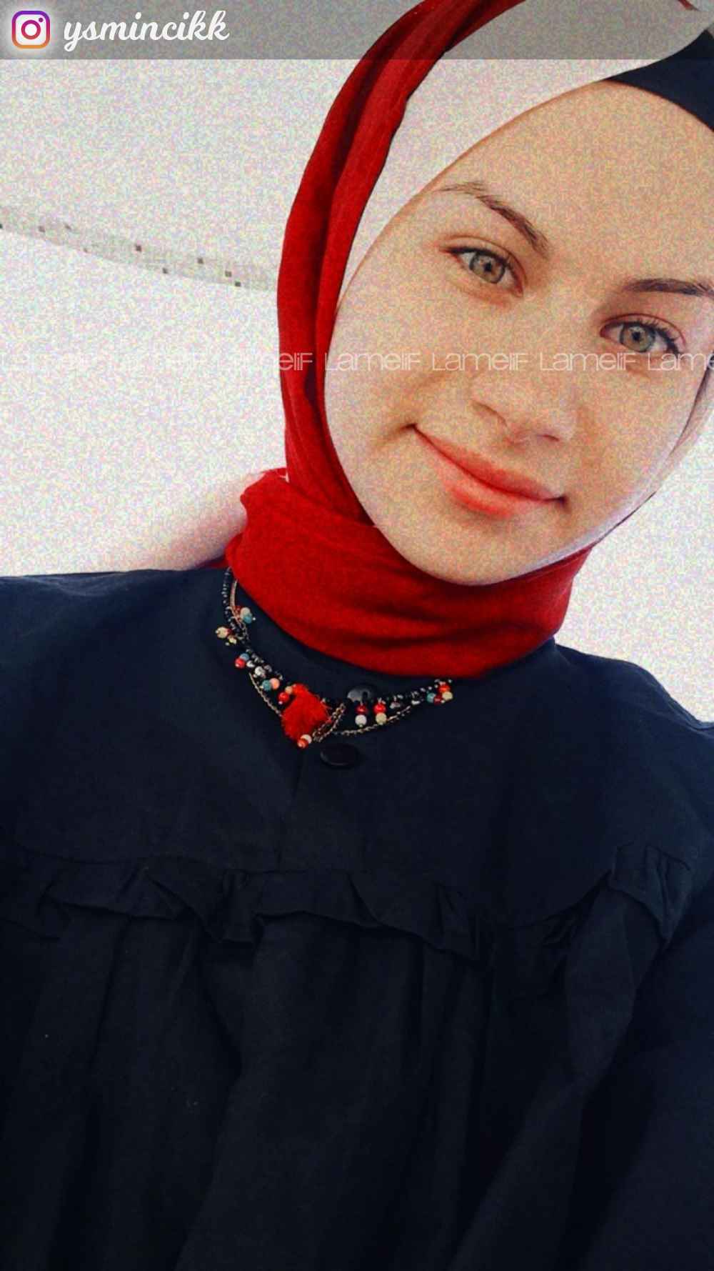 Lamelif Bordo  Ekru Monogram Şal