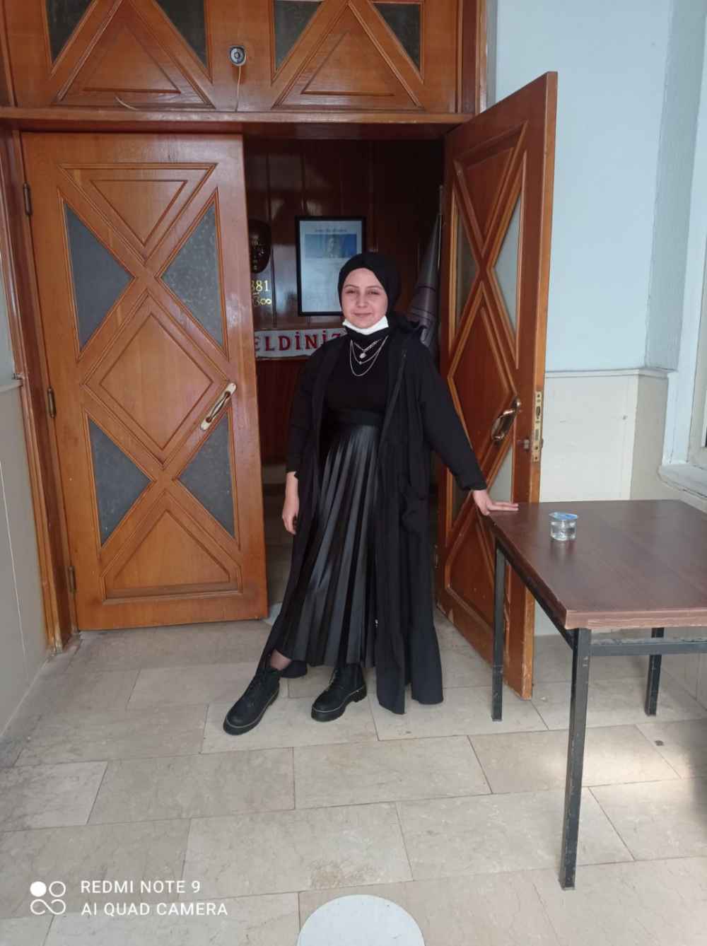 Lamelif Beli Lastikli Deri Görünümlü Laklı Etek Siyah