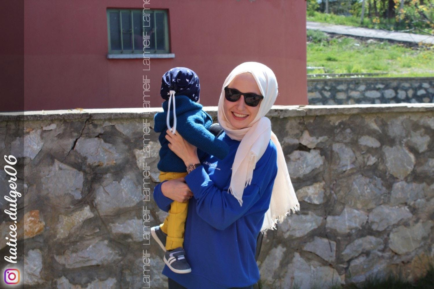 Modalamelif Saks Mavi Marigunta Baskılı Sweat