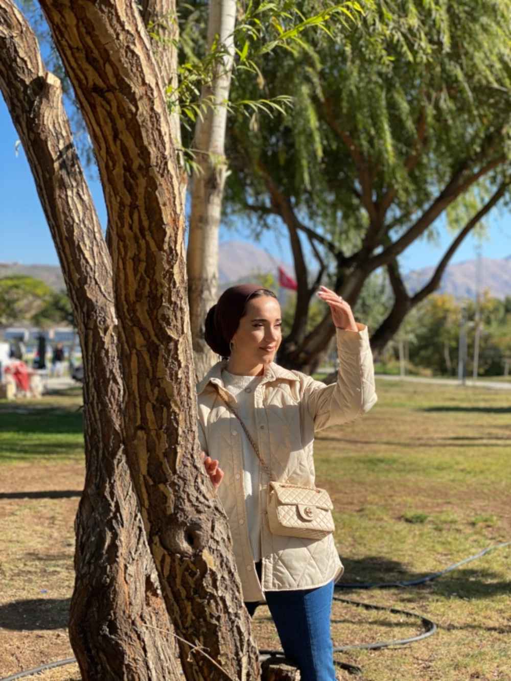 Modalamelif Önü Çıtçıt Düğmeli Mont Bej