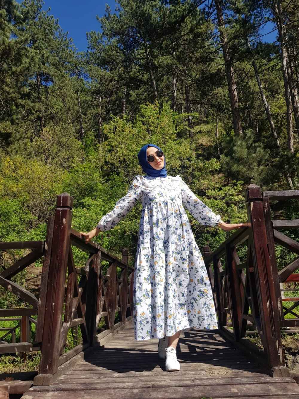 Modalamelif Yaka Dantelli Çiçek Desen Elbise Ekru