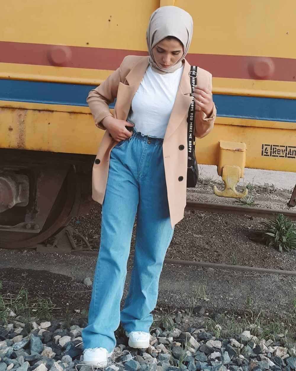 Lamelif Bel Lastikli Bol Paça Mom Jean Açık Mavi