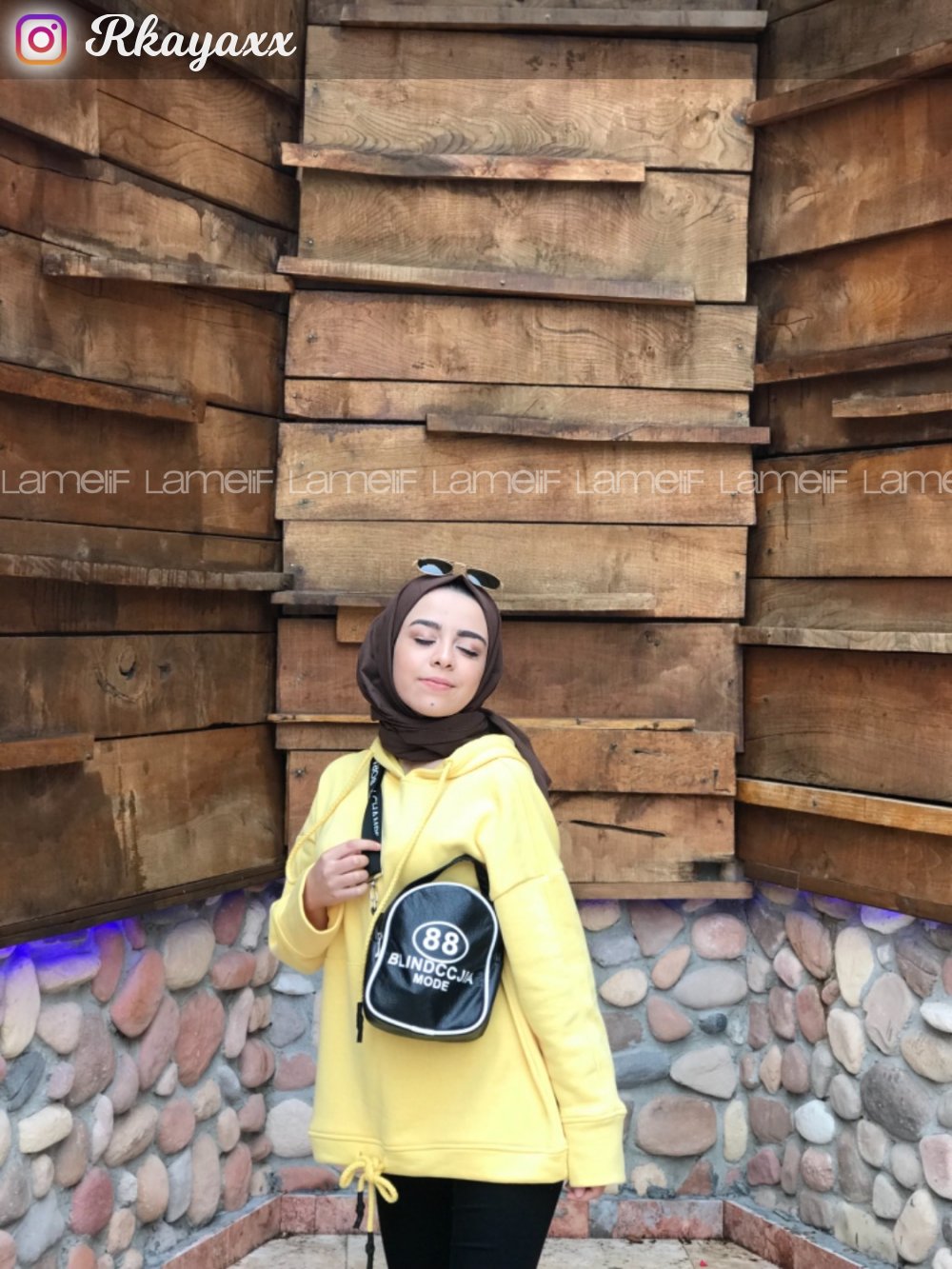 Bitter Brown Linen Straight Shawl