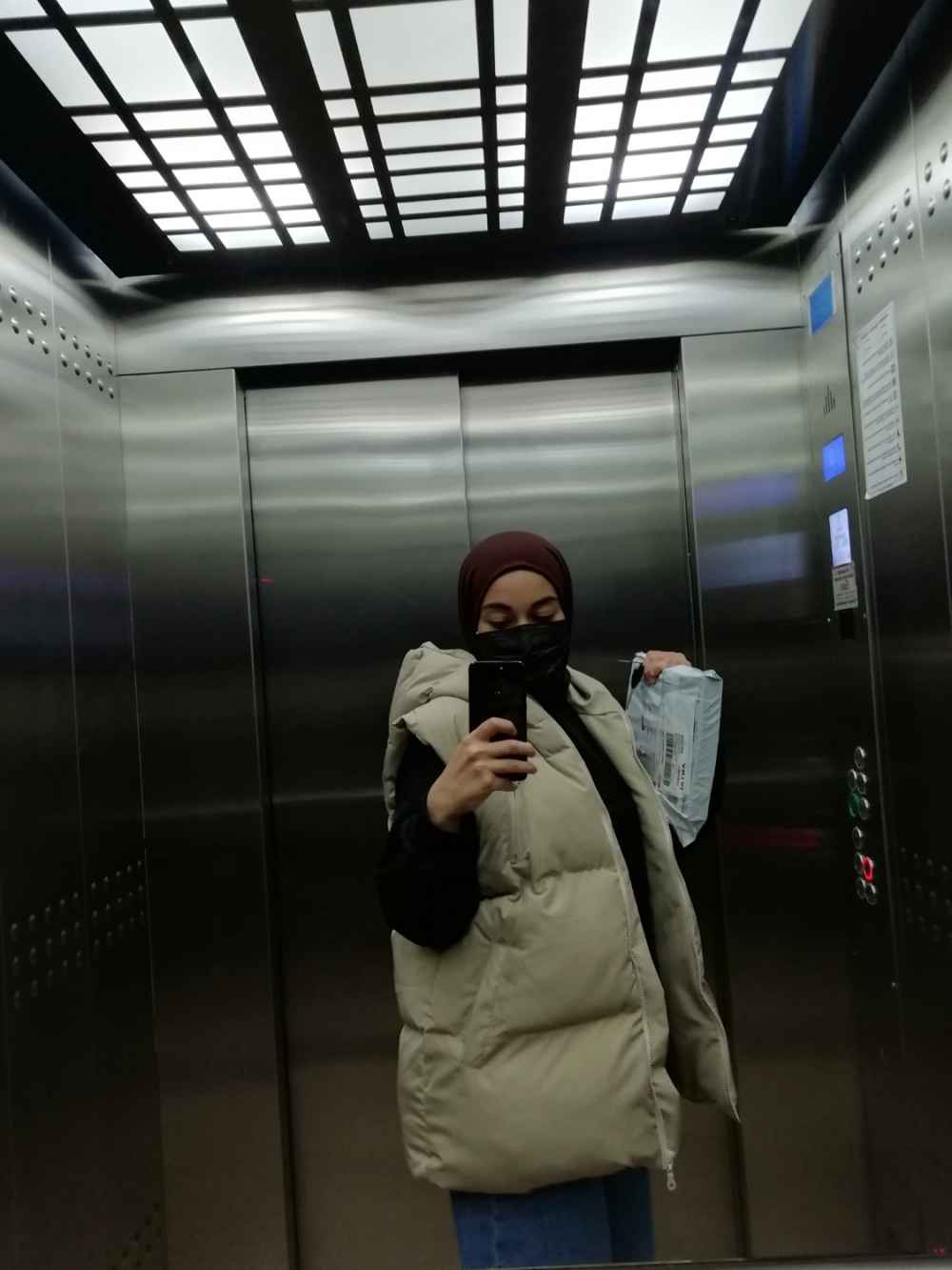 Beige Hood Neck Zero Arm Without Accessories Cotton Unprinted Vest