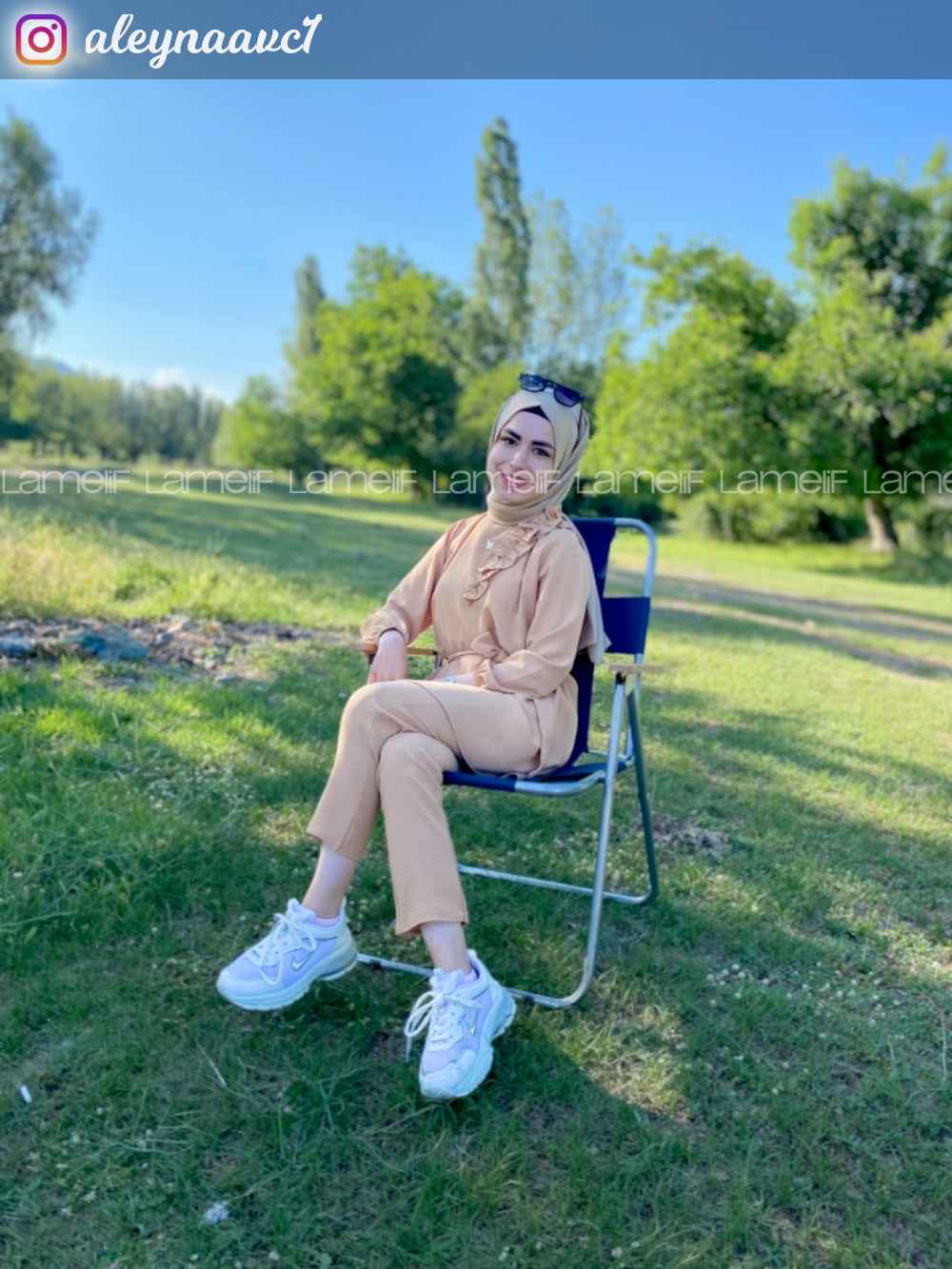 Modalamelif Omuz Fırfırlı İkili Takım Bej