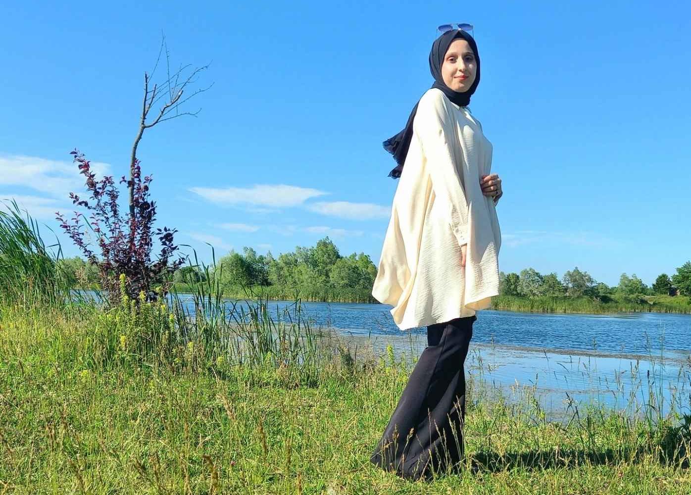 Modalamelif Önü Gizli Düğmeli Volanlı Tunik Taş