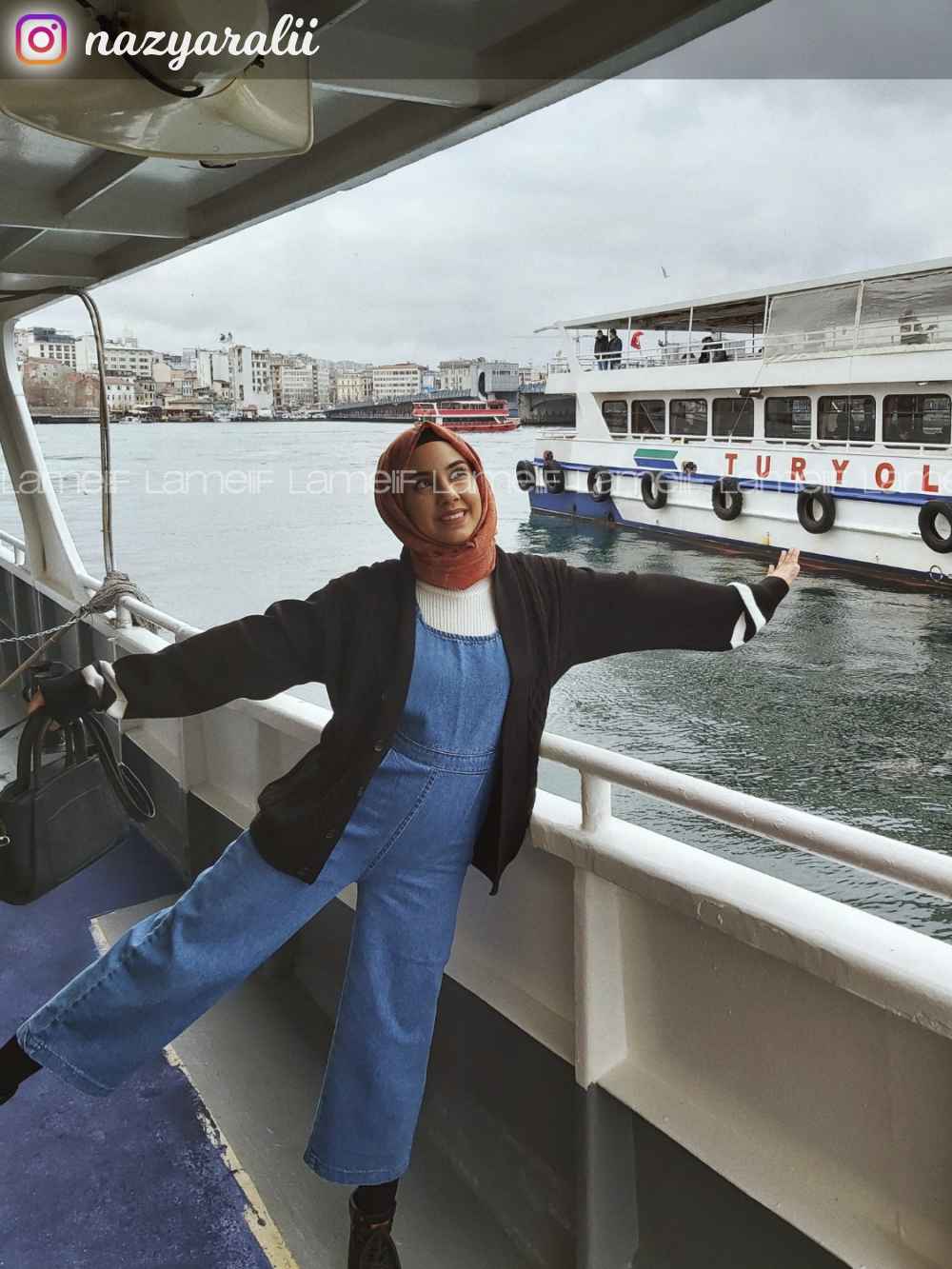 Light Blue Pool Neck Denim Unprinted Overalls