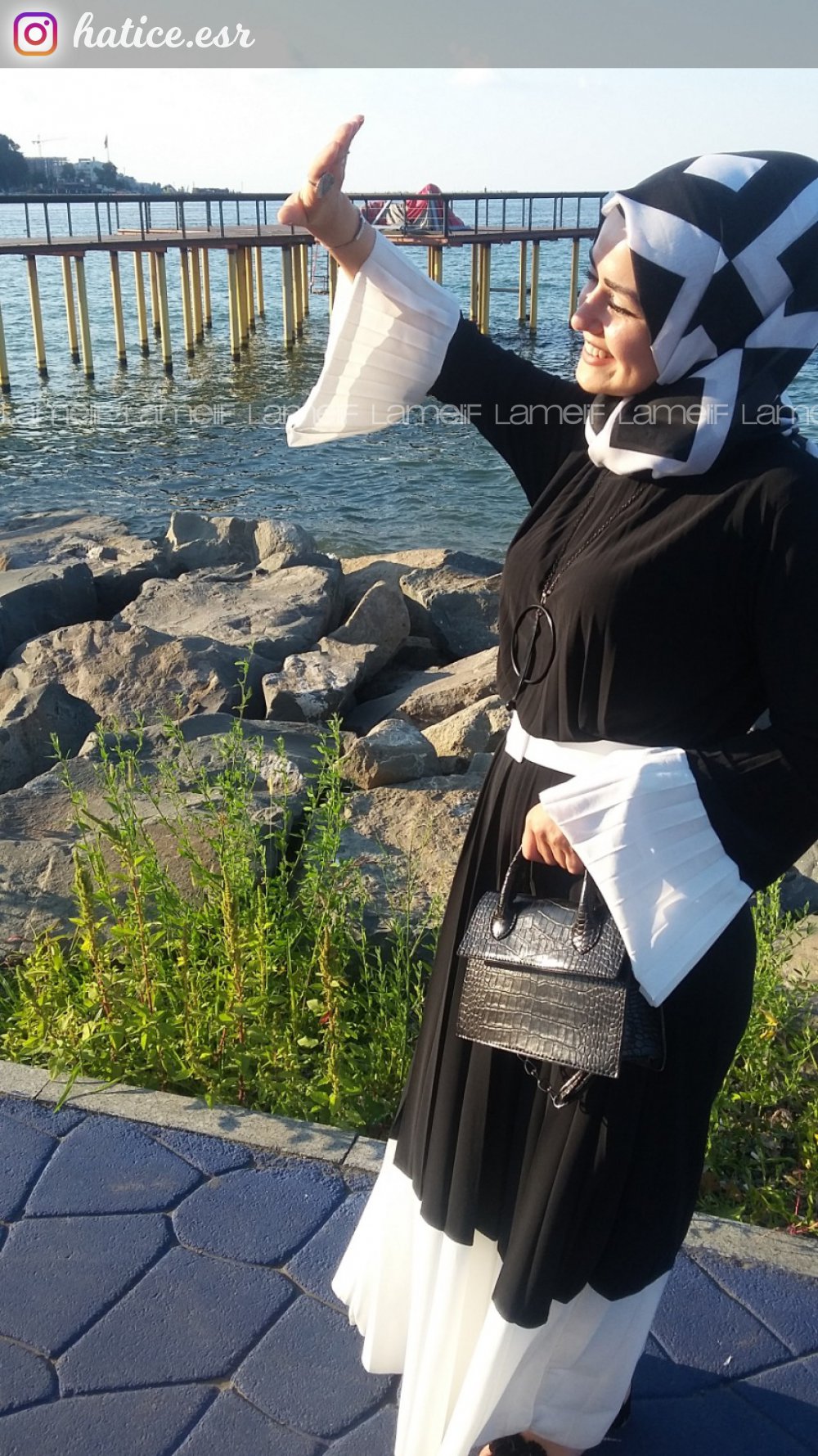 Modalamelif Siyah Çingene Model Beyaz Geçişli Kemerli Elbise