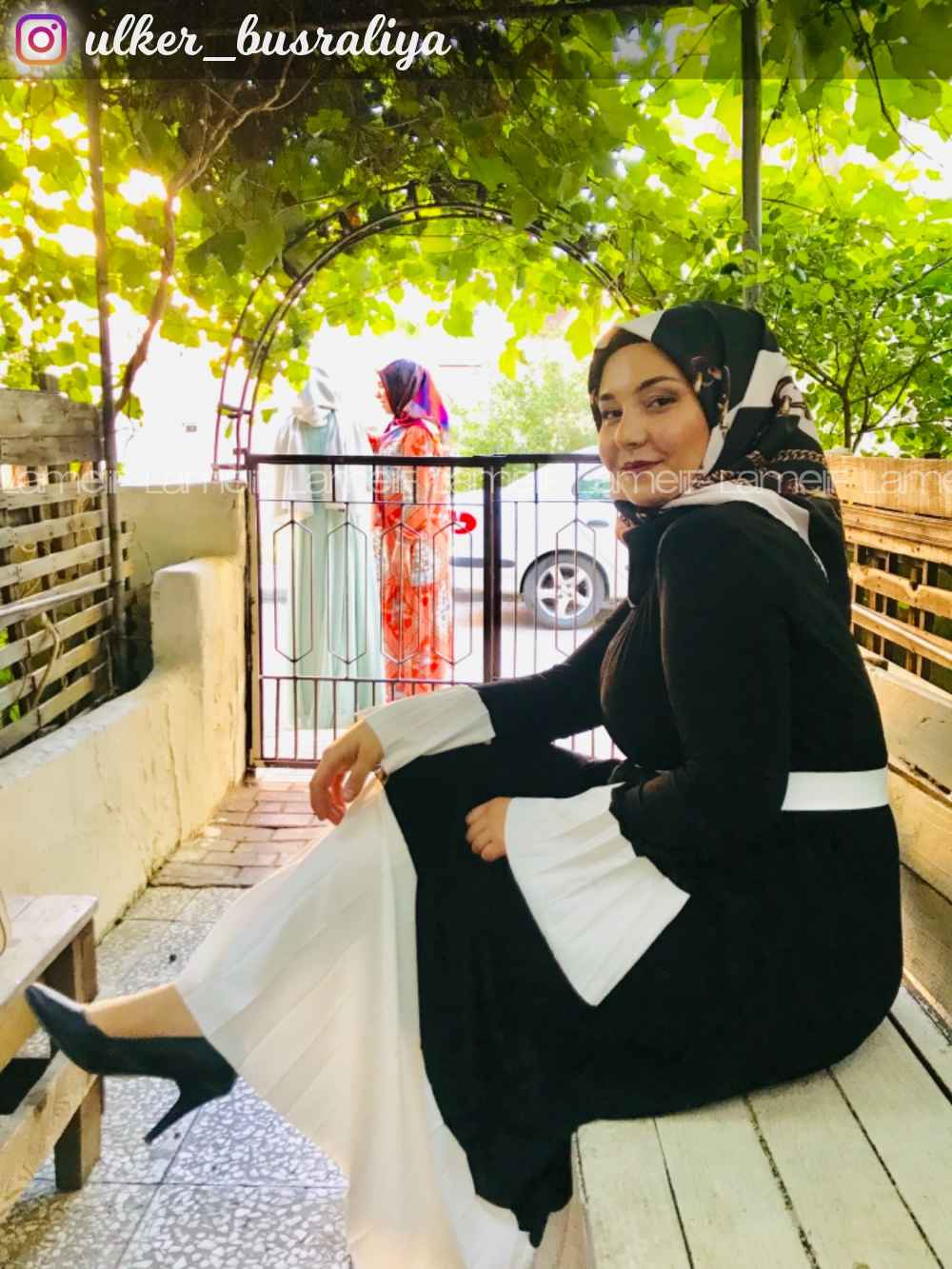 Modalamelif Siyah Çingene Model Beyaz Geçişli Kemerli Elbise