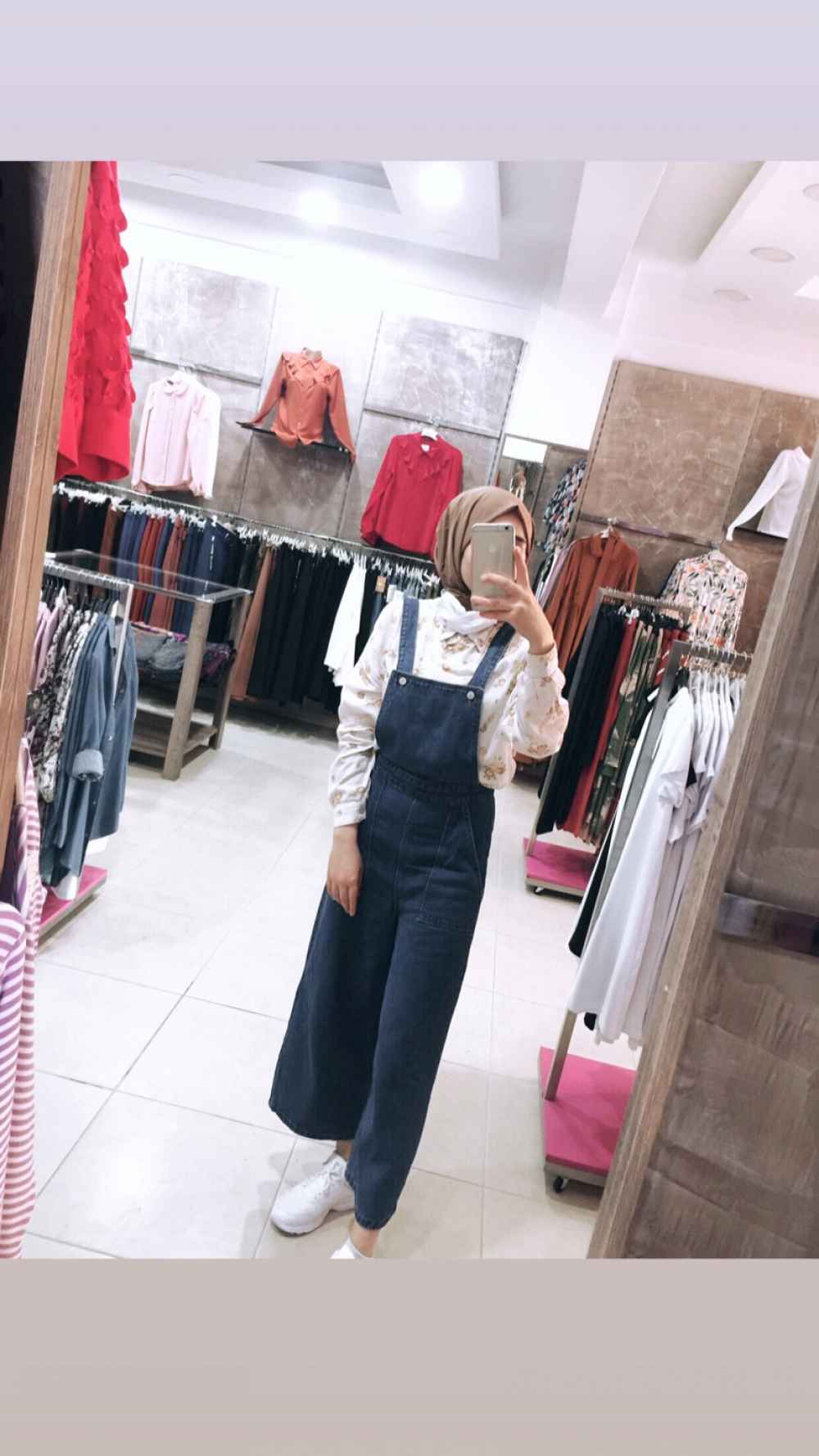 Dark Blue Pool Neck Denim Unprinted Overalls