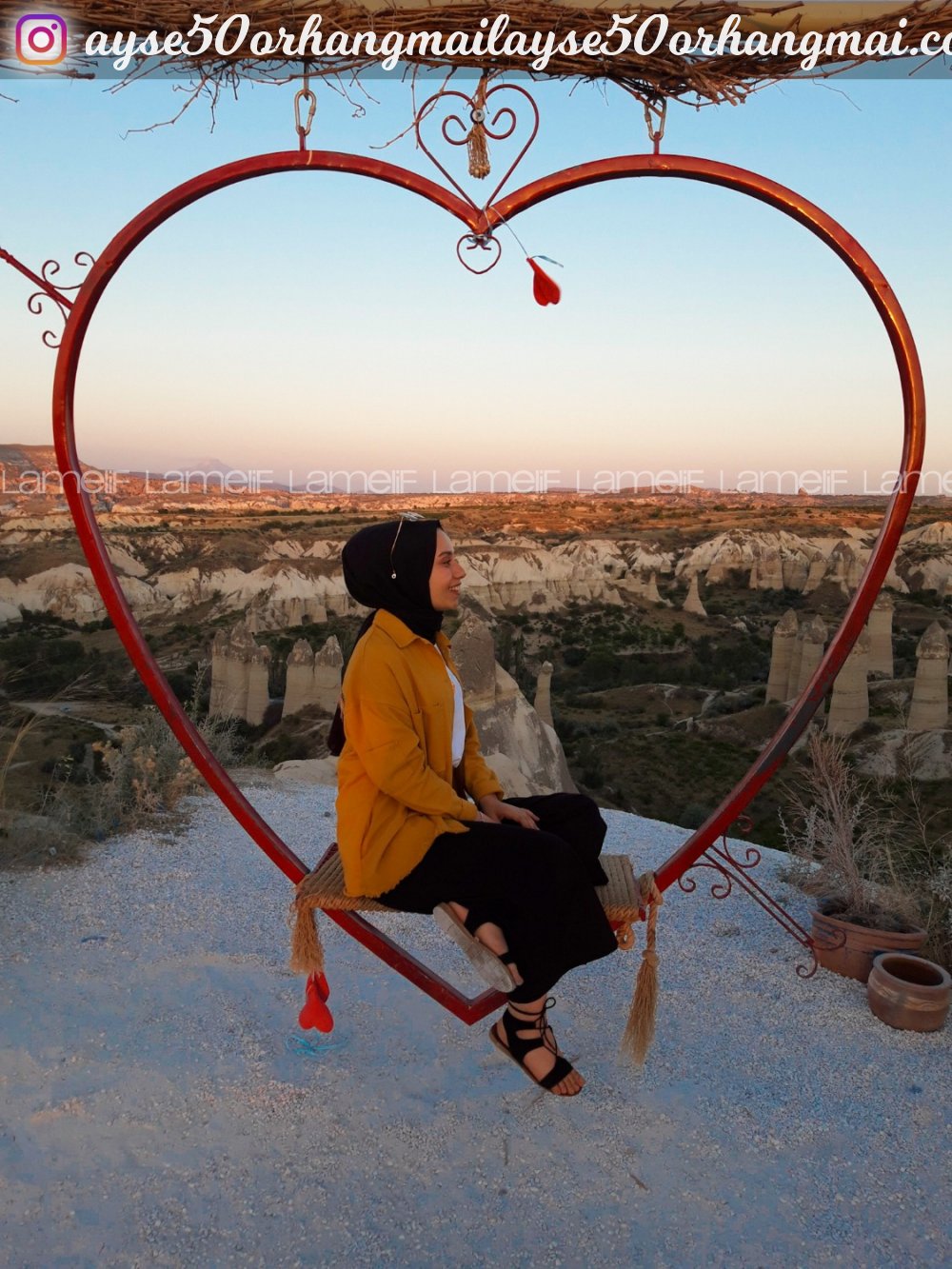 Modalamelif Arkası Zincirli Kot Ceket Hardal