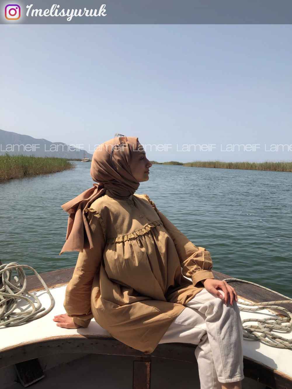 Modalamelif Önü Fırfırlı Gömlek Camel