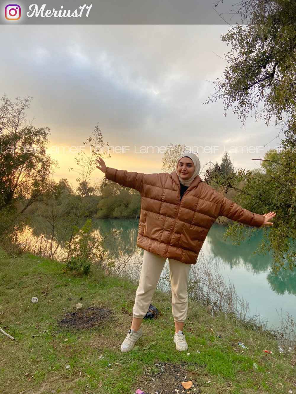 ModalamelifÖnü Fermuarlı Kapşonlu Kısa Oversize Şişme Mont Taba