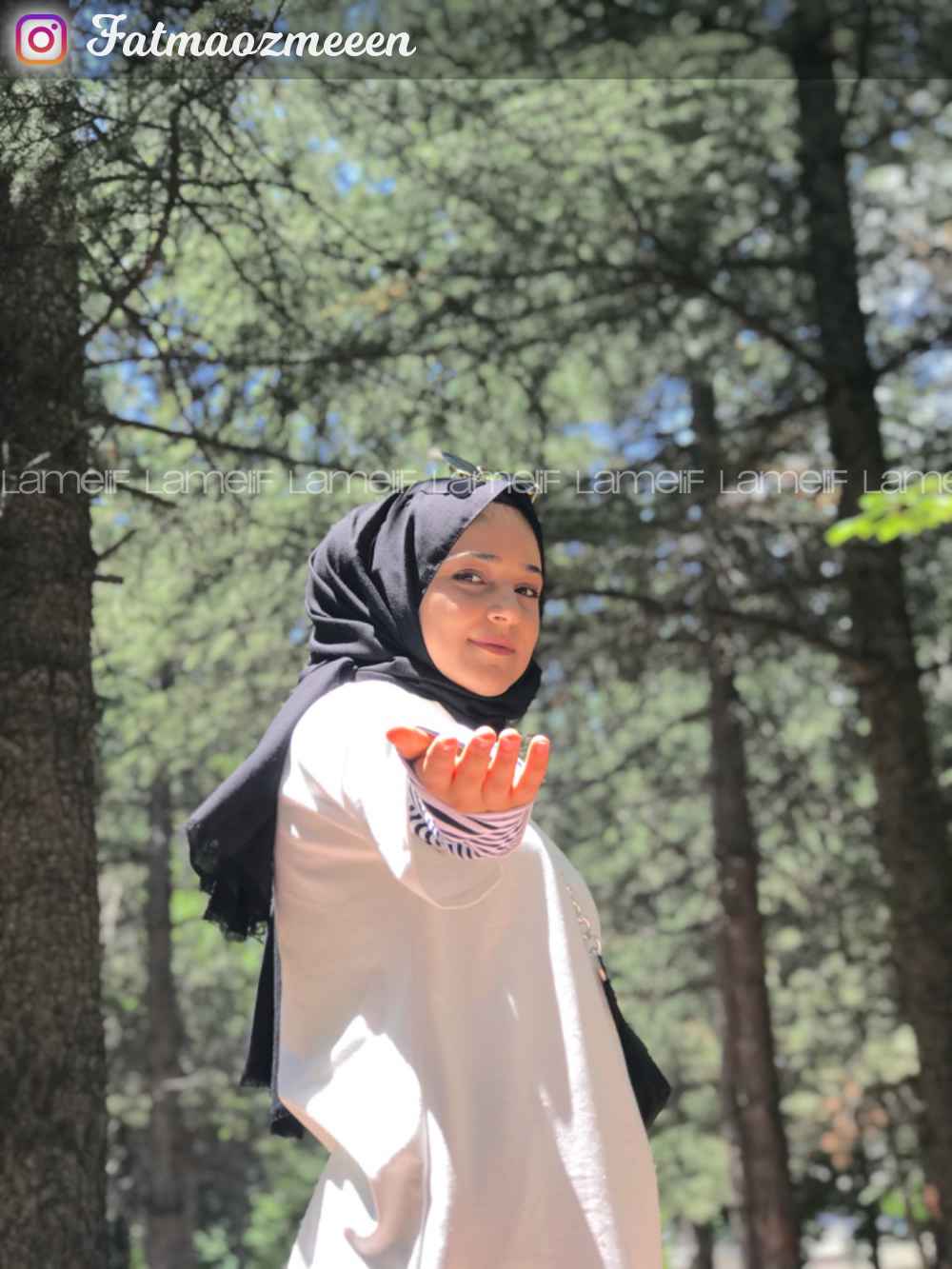 Lamelif Kolu Çizgi Detaylı  Kapüşonlu Sweat Ekru