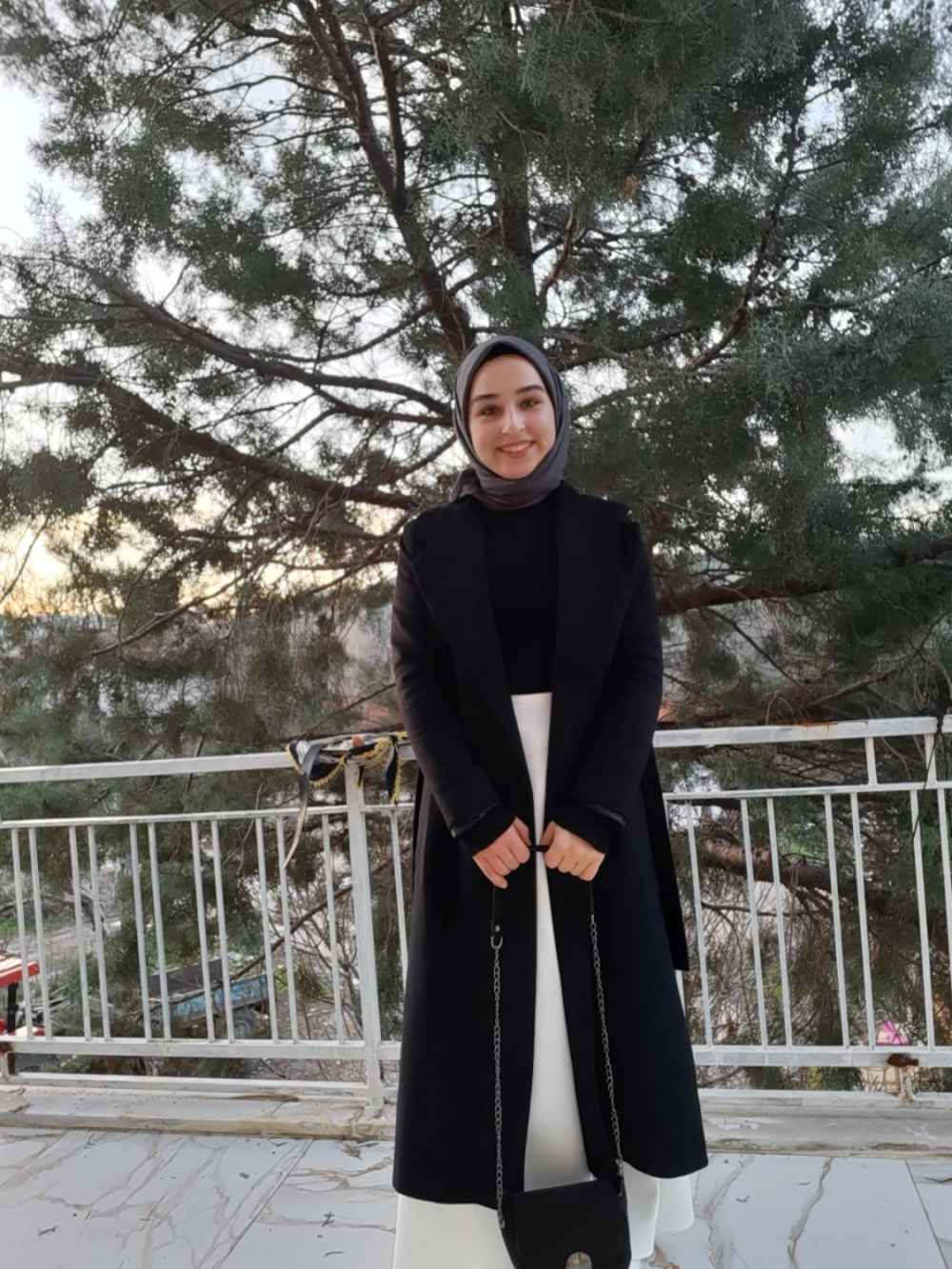 Black Scoop Neck Long Arm Cotton Coat