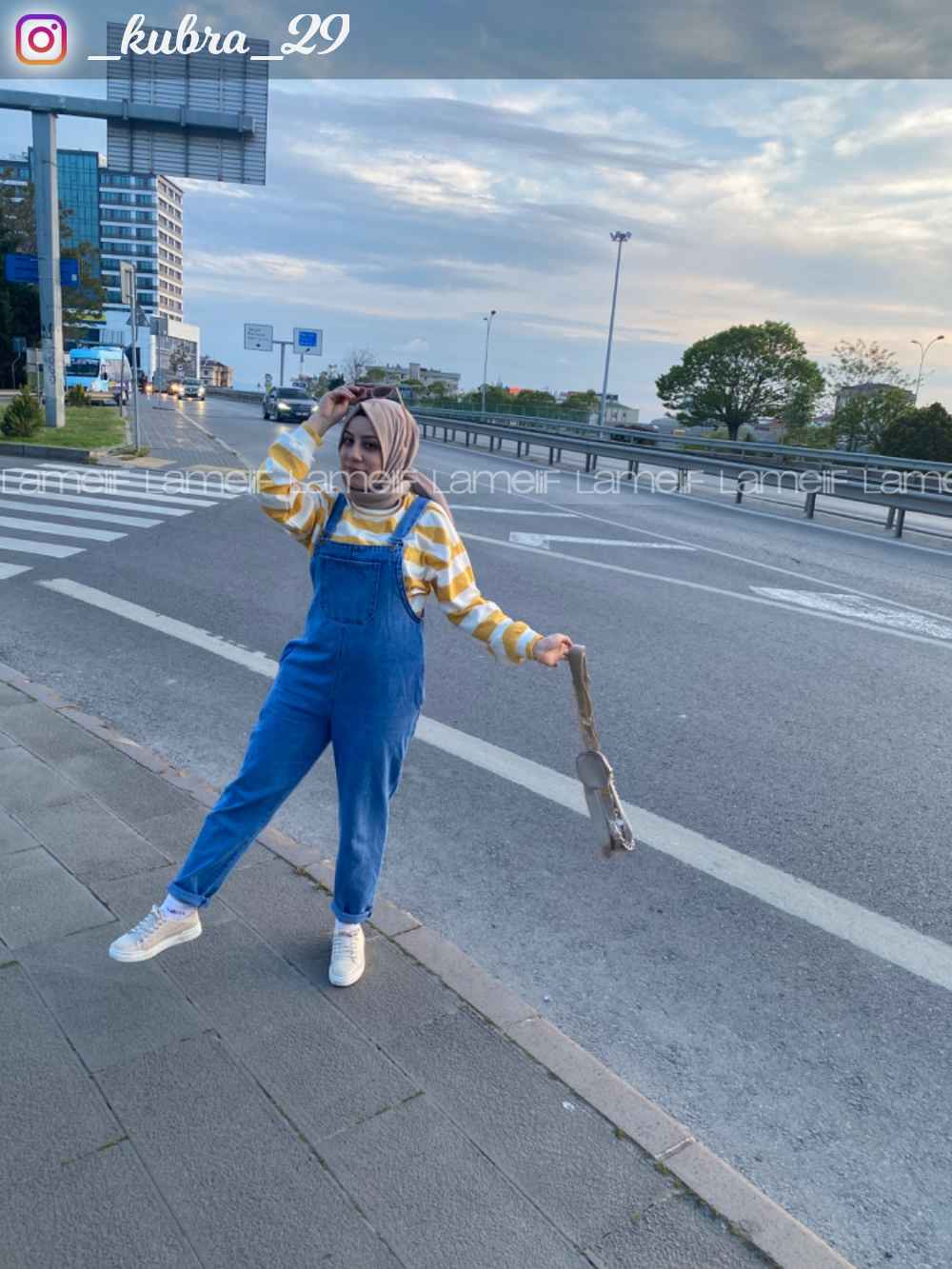 Modalamelif Bisiklet Yaka Kalın Çizgili Sweatshirt Beyaz-Sarı