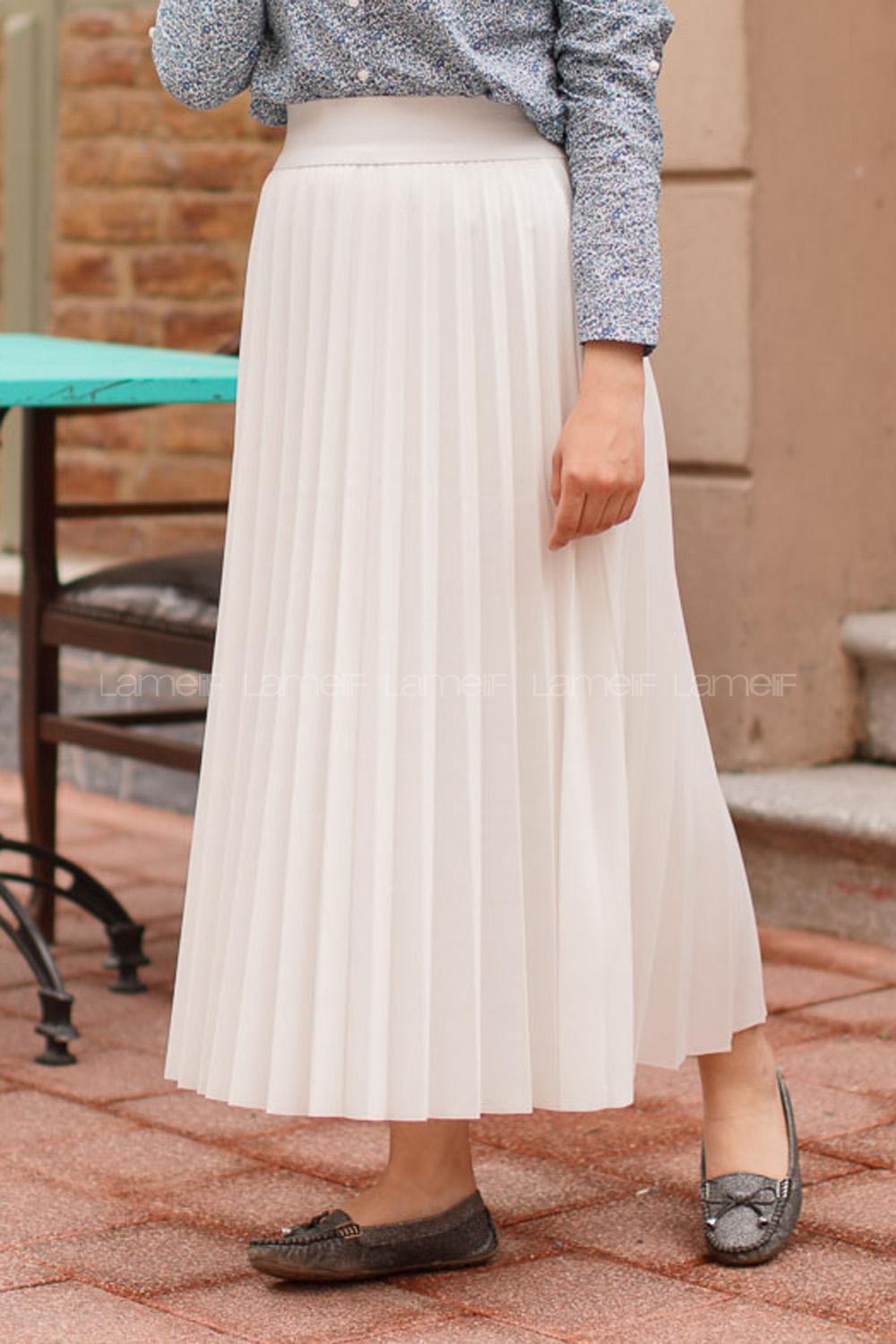 White Mira Fabric Unprinted Pleated Skirt