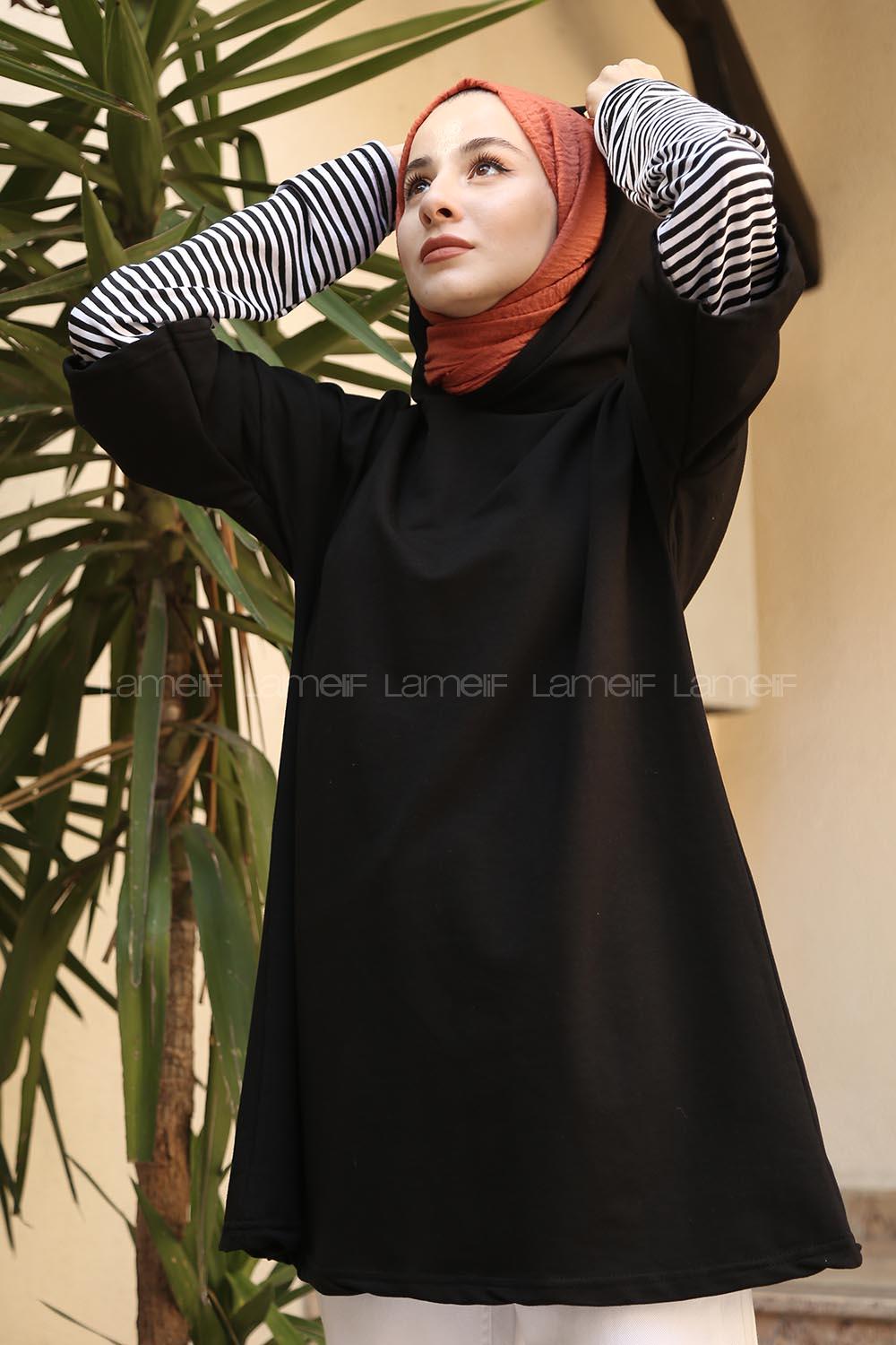 Lamelif Kolu Çizgi Detaylı  Kapşonlu Sweat Siyah