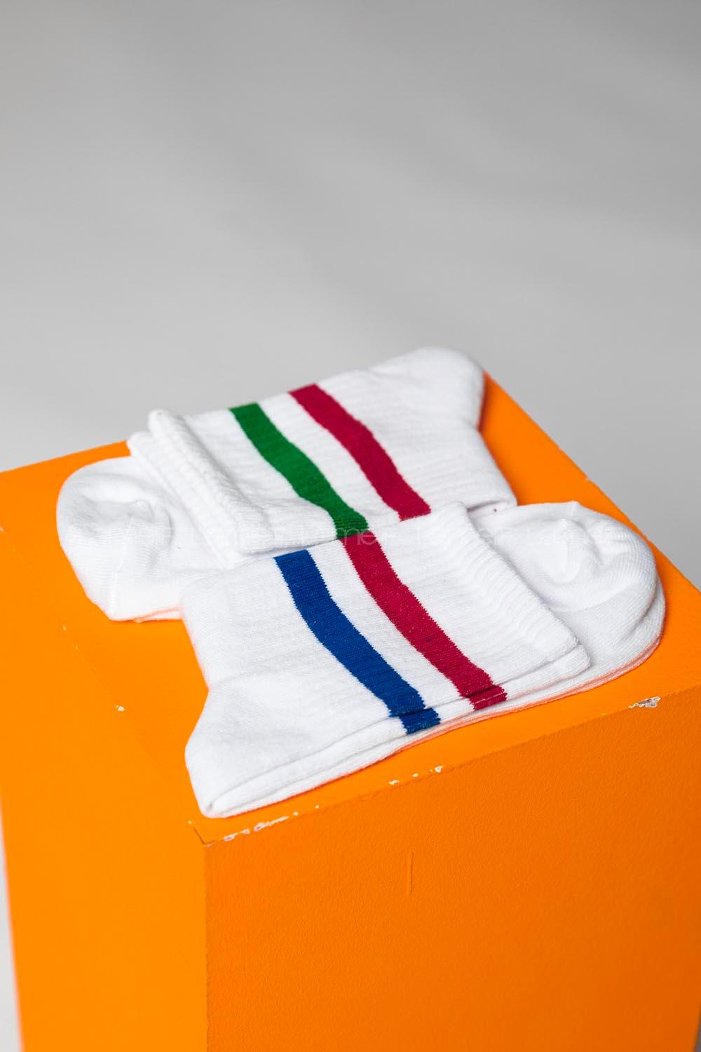 Modalamelif Yeşil-Kırmızı Şeritli Beyaz Çorap