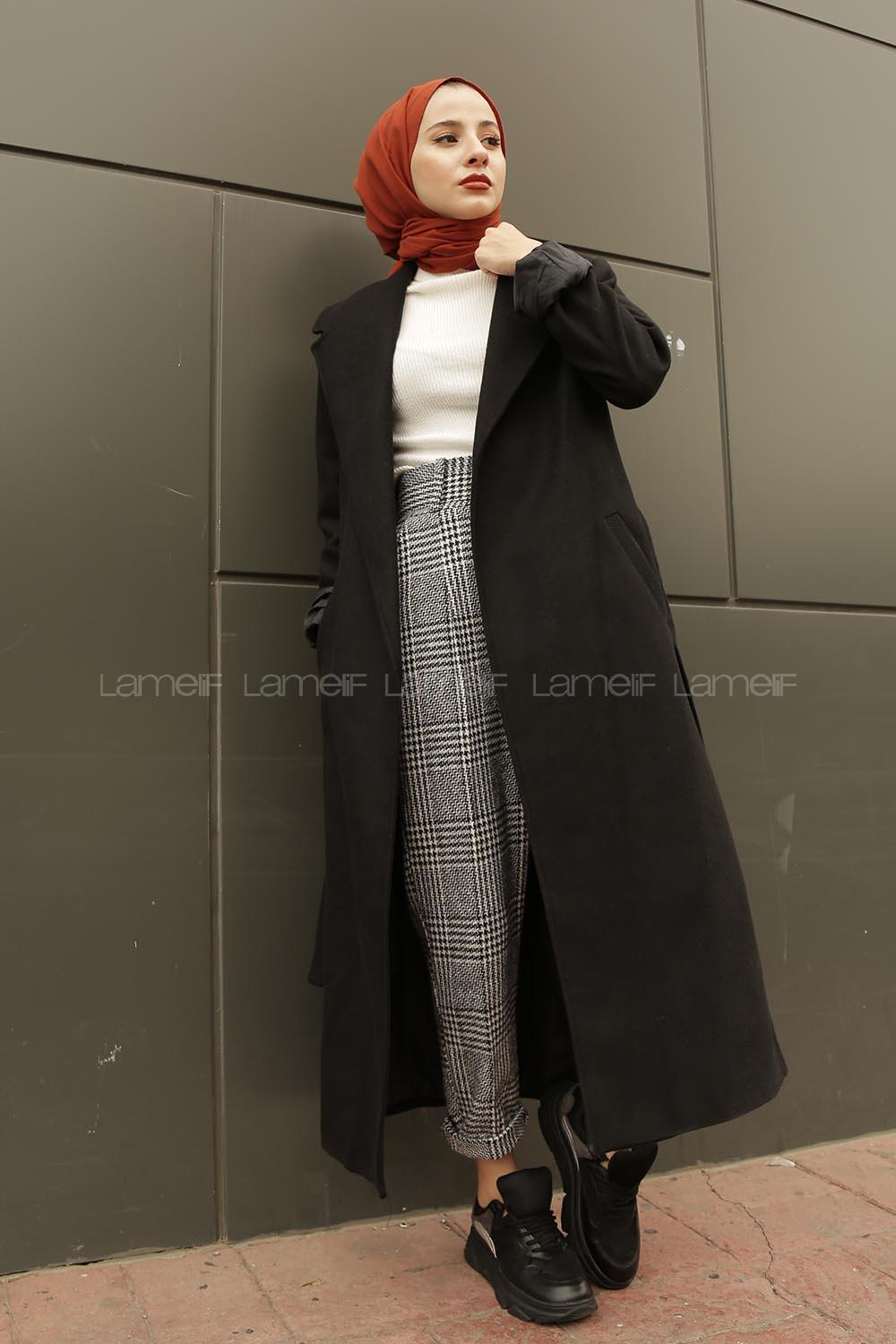 Black Scoop Neck Long Arm Cotton Coat