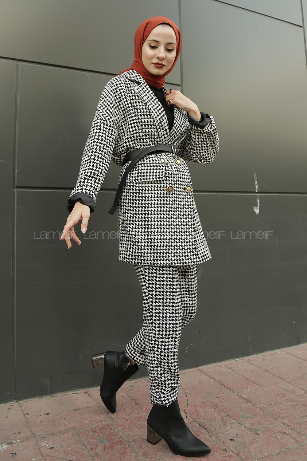 Modalamelif Önü Düğmeli Düşük Kol Kazayğı Desenli Kaban Siyah Beyaz