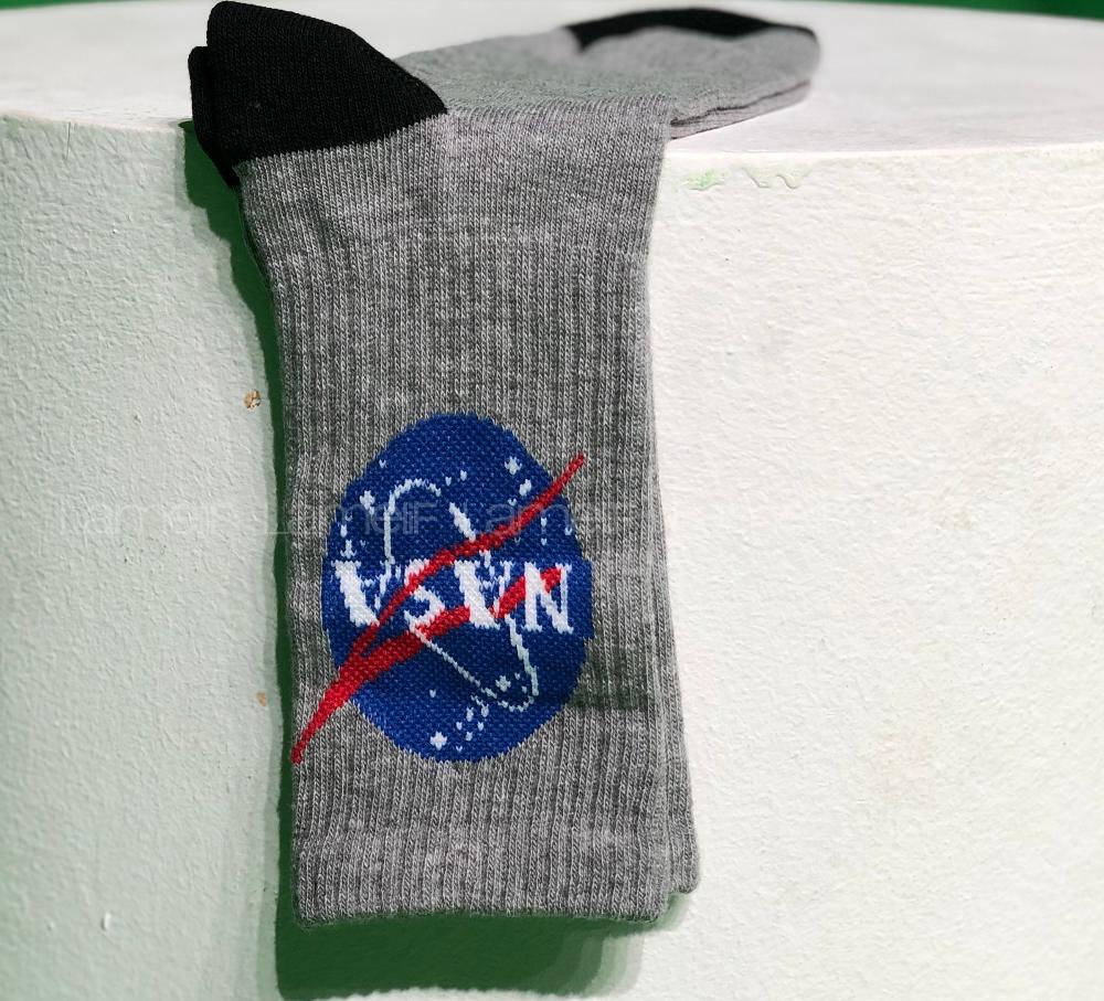 Modalamelif Gri Nasa Baskılı Çorap