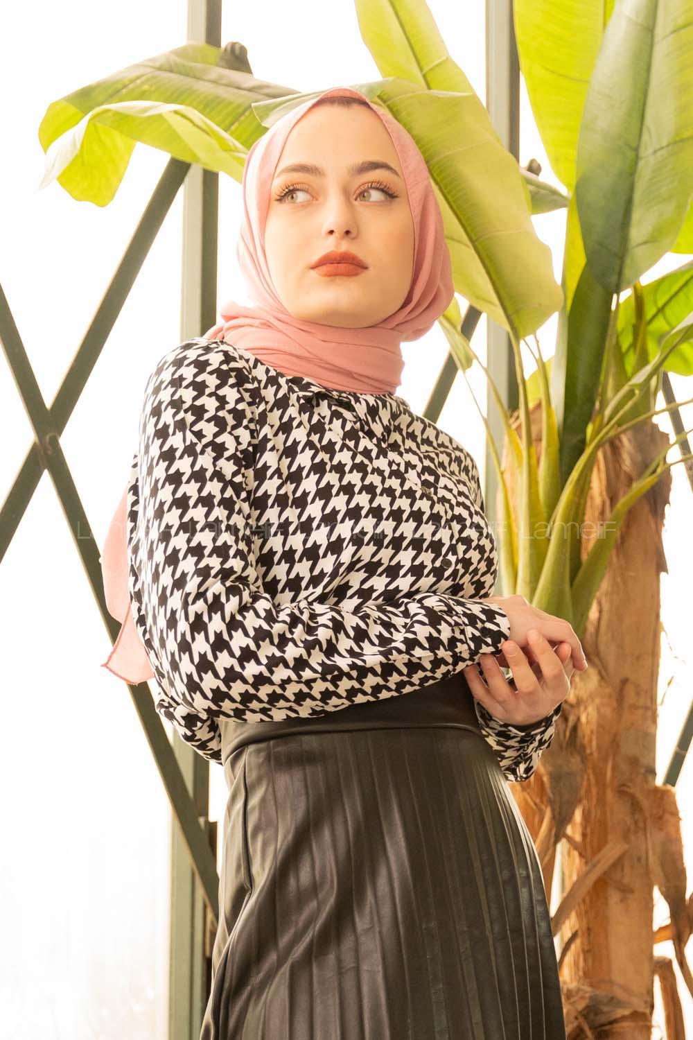 Modalamelif Büyük Kazayağı Desen Gömlek Beyaz Siyah