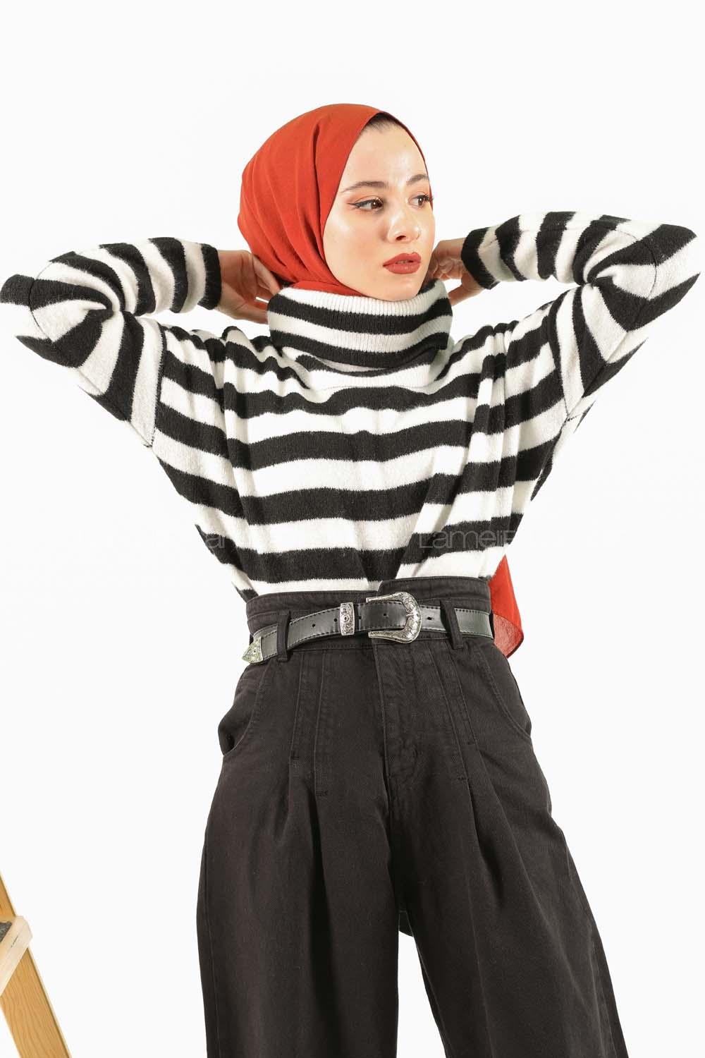 Modalamelif Balıkçı Yaka Çizgili Kazak Siyah