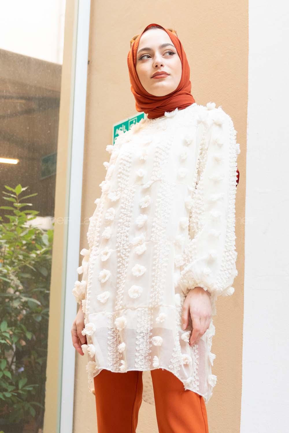 Modalamelif İçi Astarlı  Ponponlu  Tunik Ekru