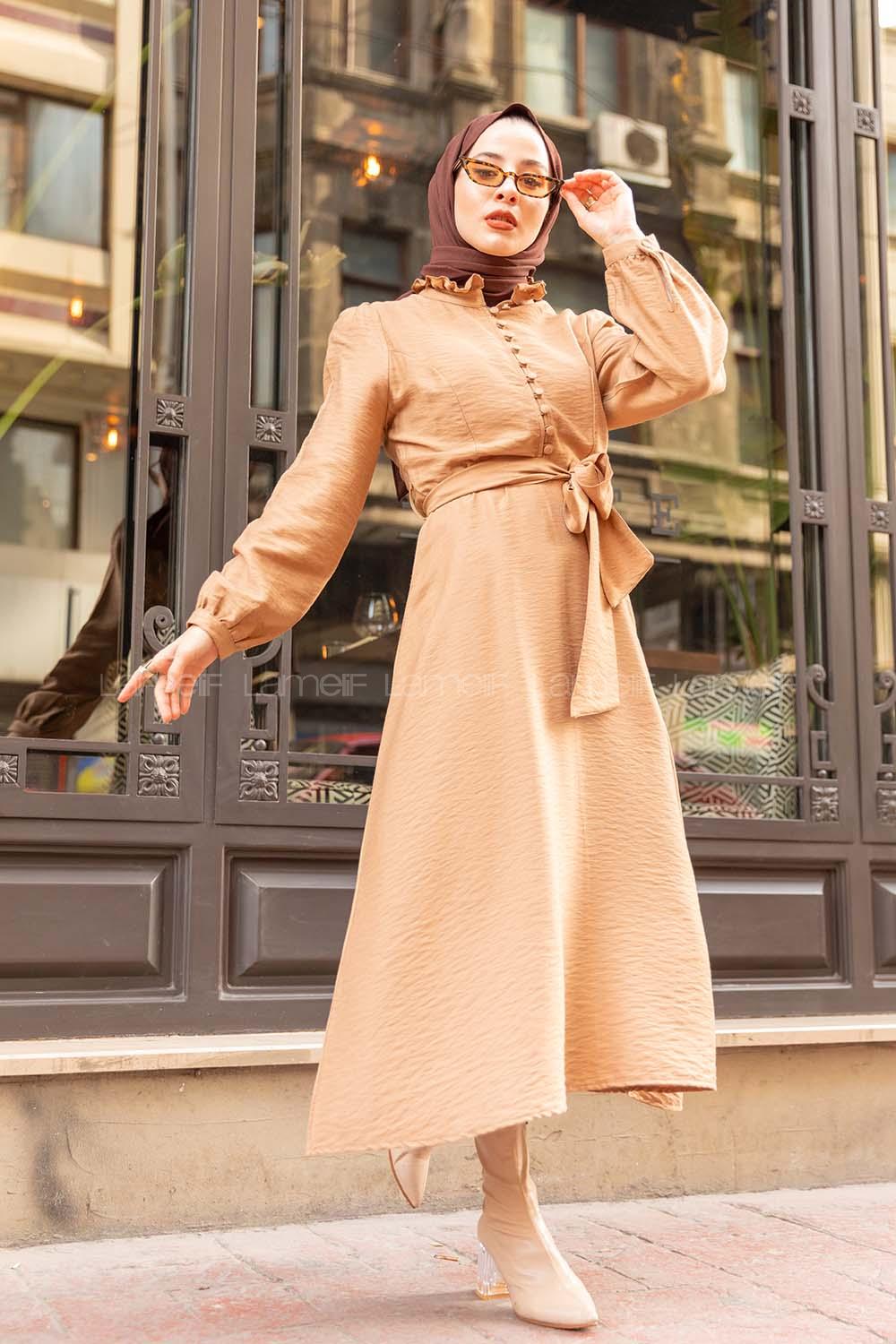 Modalamelif Fırfır Yakalı Belden Bağlamalı Elbise  Camel