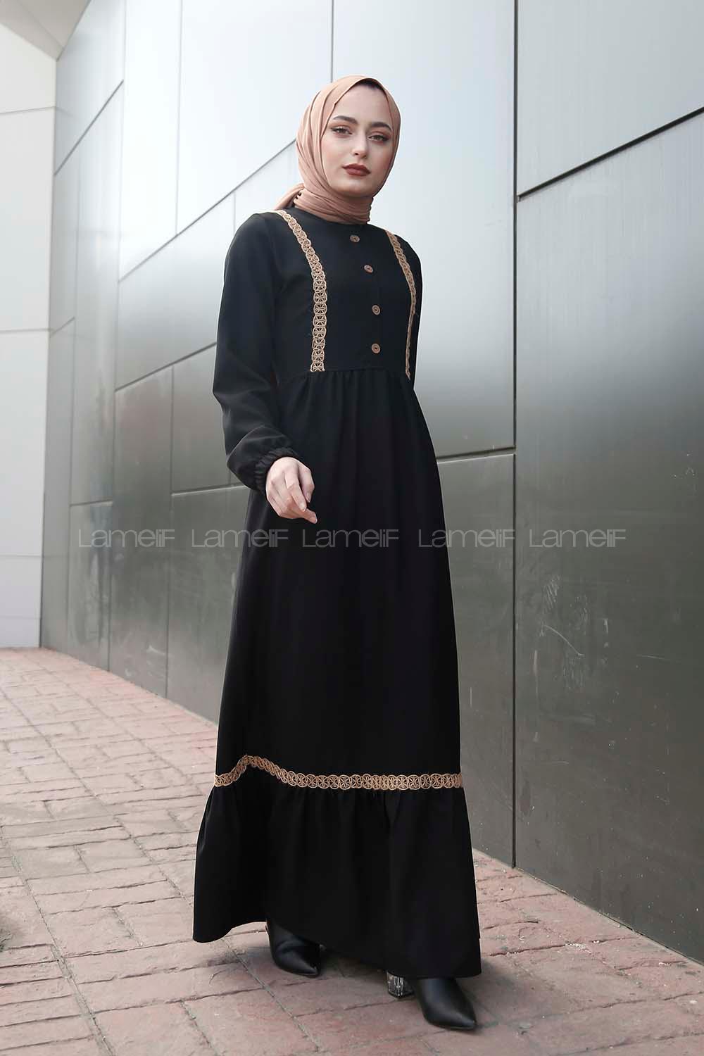 Modalamelif Önü Tahta Düğmeli Hasır Detaylı Elbise Siyah