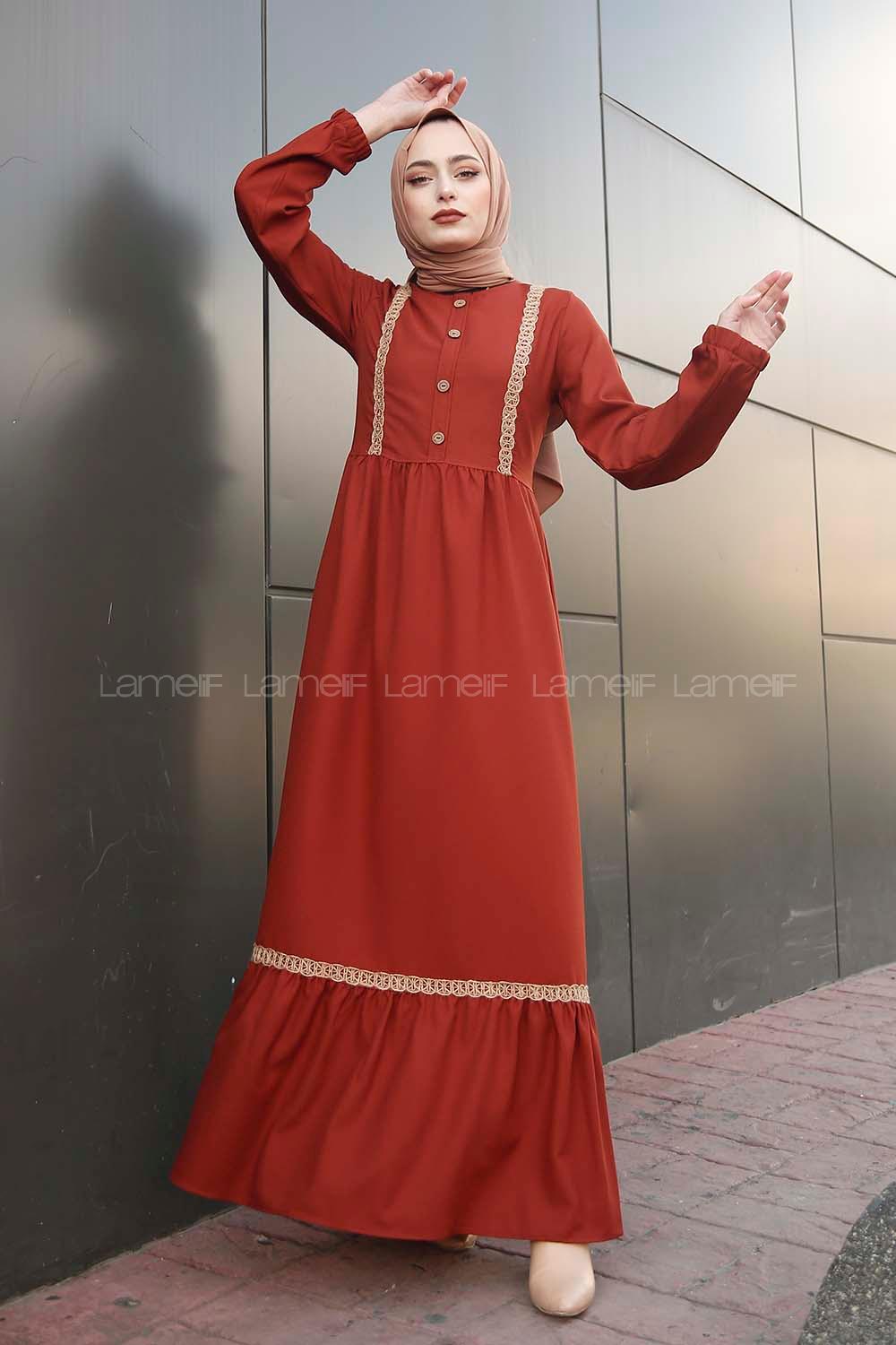 Modalamelif Önü Tahta Düğmeli Hasır Detaylı Elbise Taba