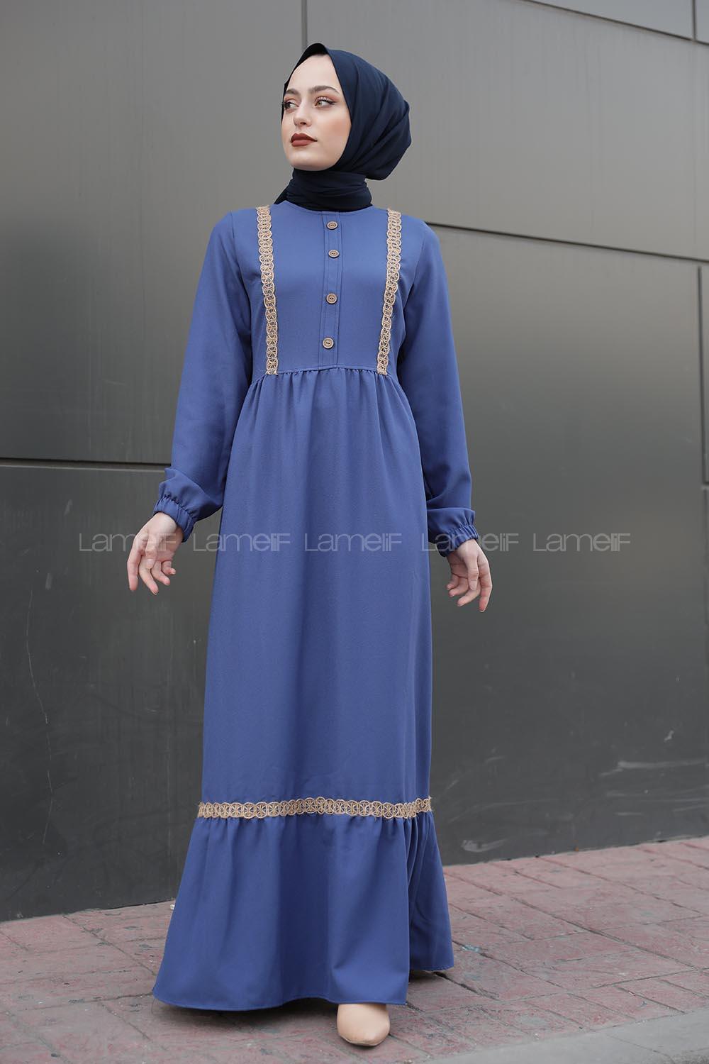 Modalamelif Önü Tahta Düğmeli Hasır Detaylı Elbise Mavi