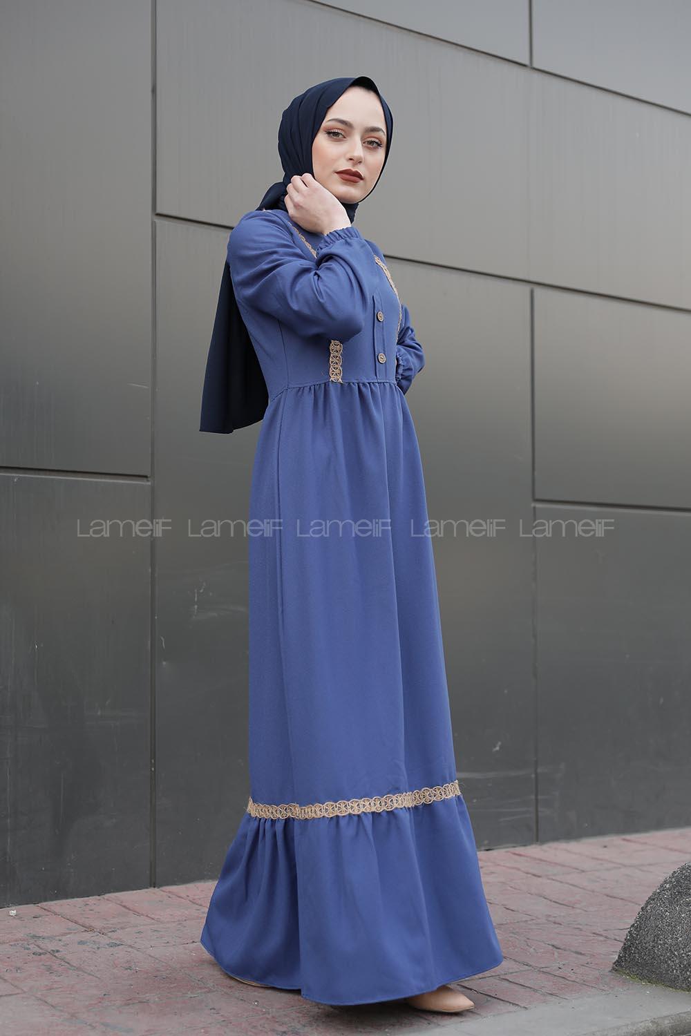 Modalamelif Önü Tahta Düğmeli Hasır Detaylı Elbise Mavi
