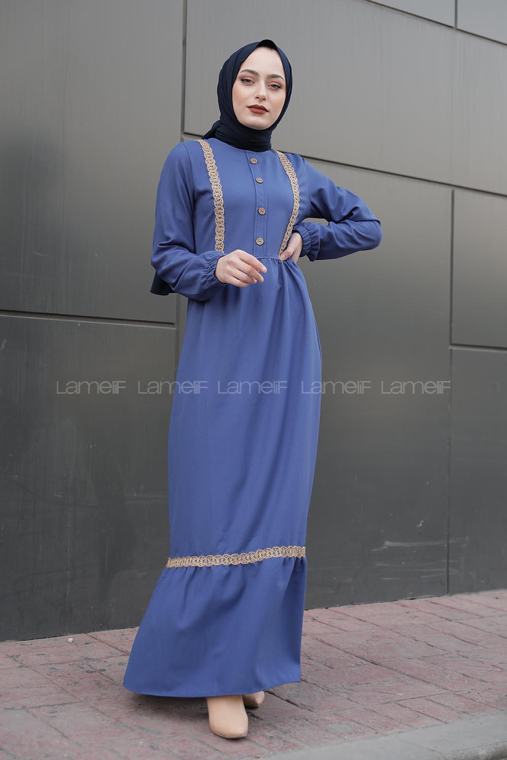 Modalamelif Önü Tahta Düğmeli Hasır Detaylı Elbise Mavi