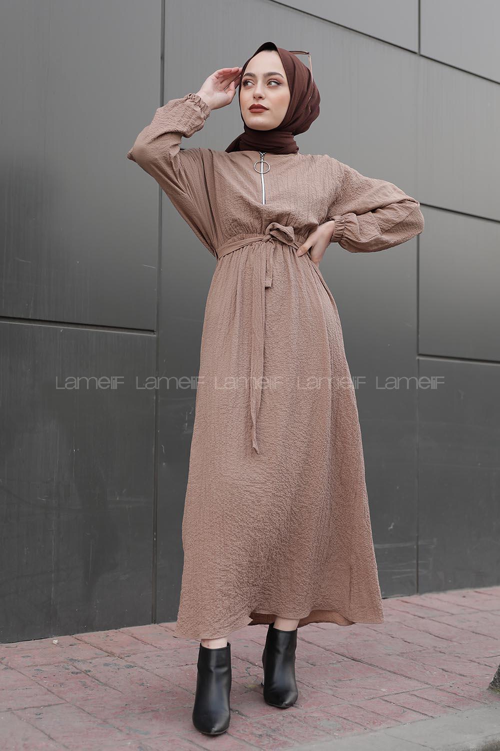 Modalamelif Önü Yarım Fermuarlı  Kemerli Uzun Elbise Bej