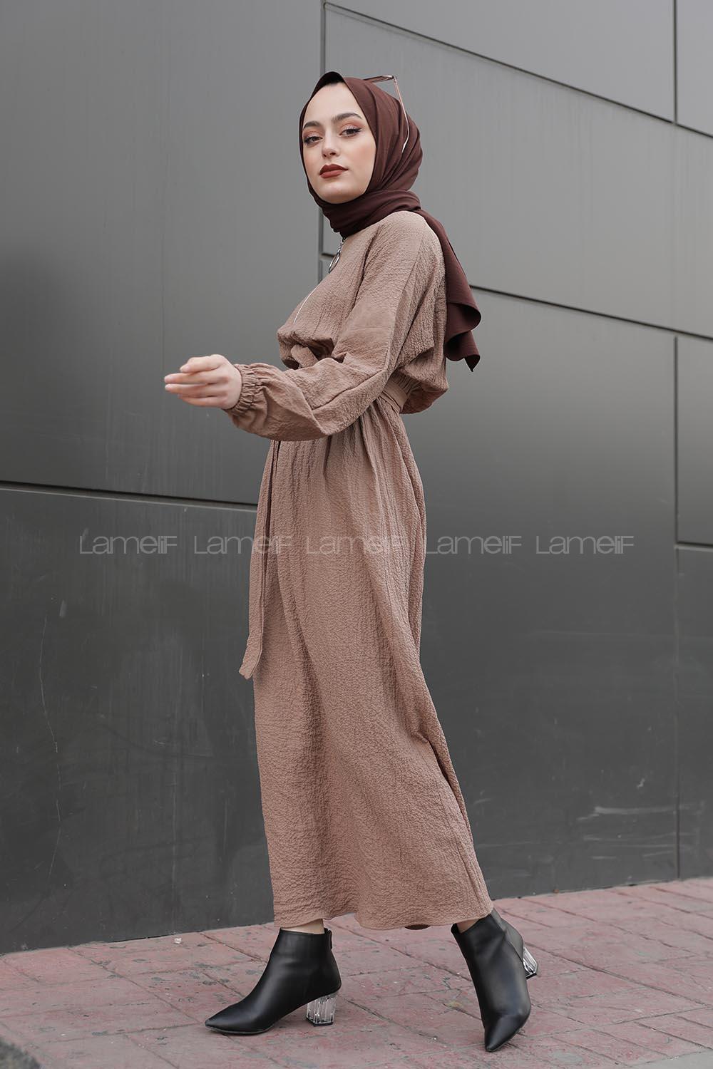 Modalamelif Önü Yarım Fermuarlı  Kemerli Uzun Elbise Bej