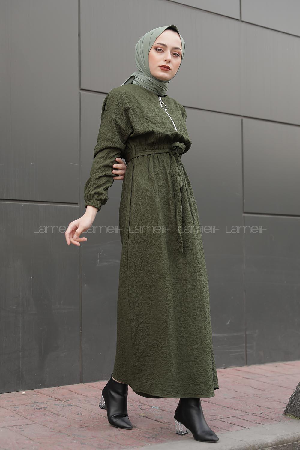 Modalamelif Önü Yarım Fermuarlı  Kemerli Uzun Elbise Haki