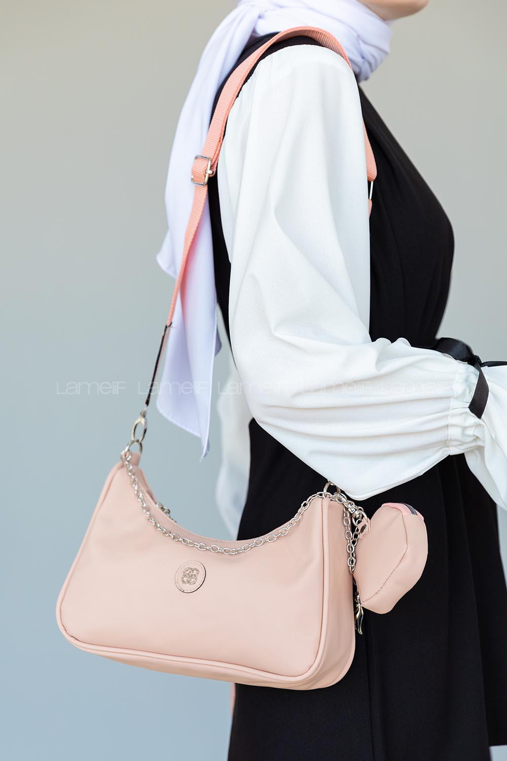 Modalamelif  saten kumaş dokulu ester kol çantası