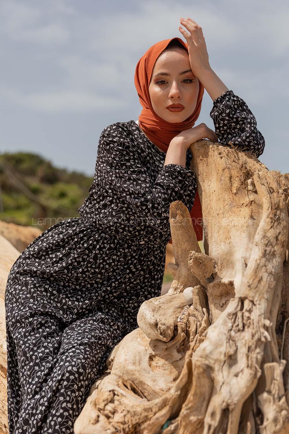 Modalamelif Çiçek Desenli Elbise Siyah