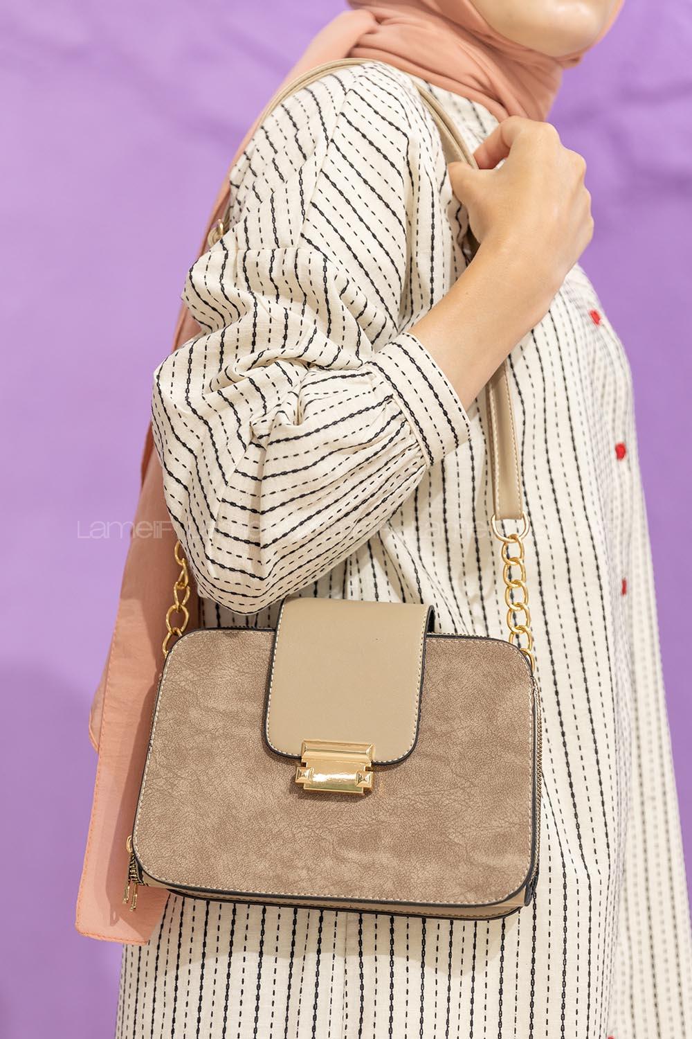 Modalamelif Kapak Kilitli Çapraz Çanta Vizonrengi