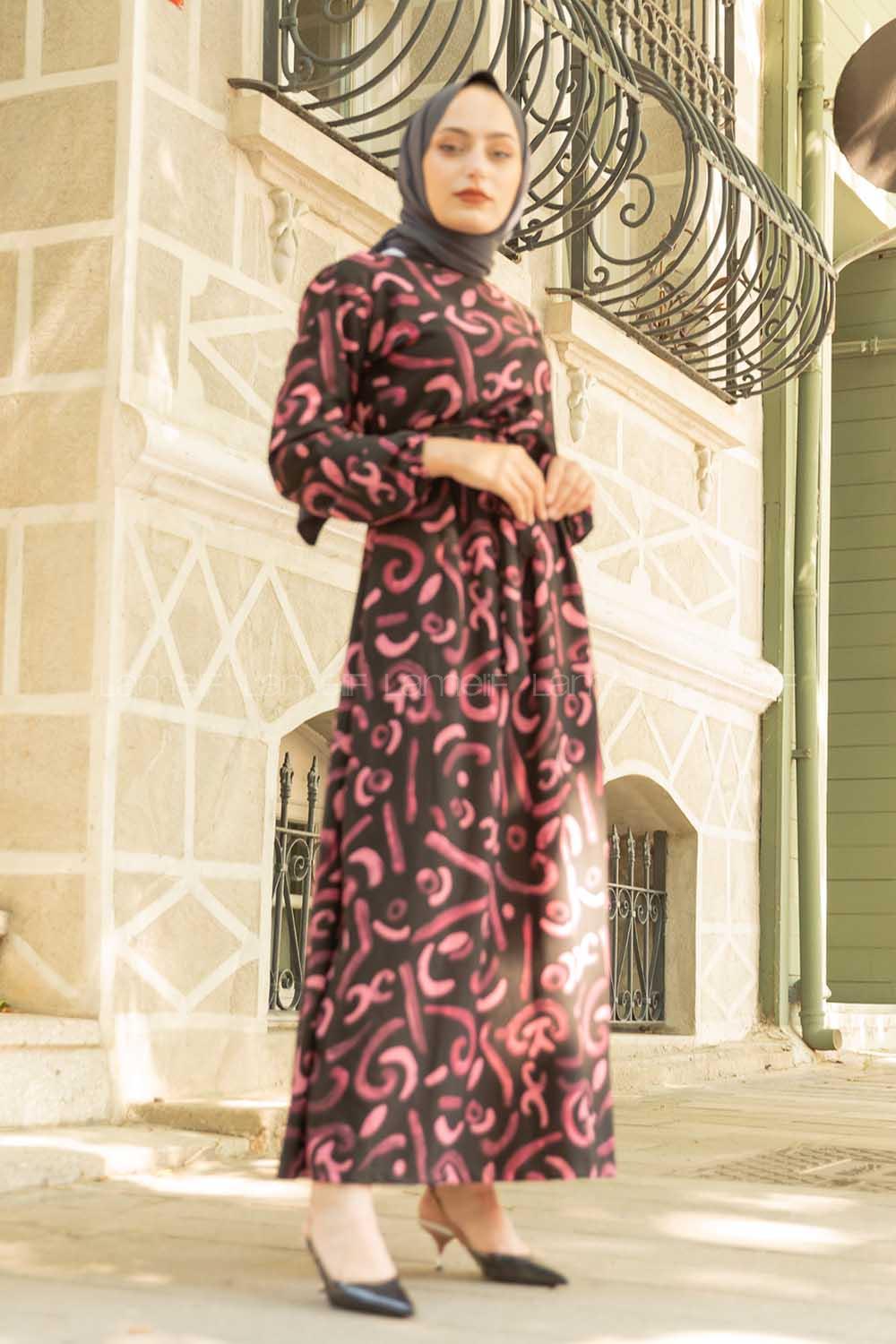 Modalamelif Soyut Desenli Kuşaklı Elbise Mor