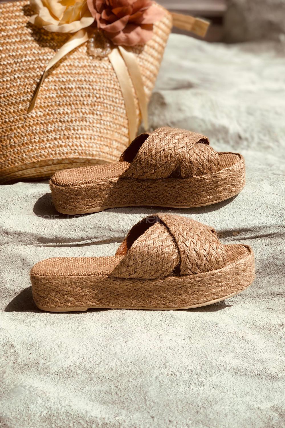 Modalamelif Çapraz Hasır Terlik Vizonrengi