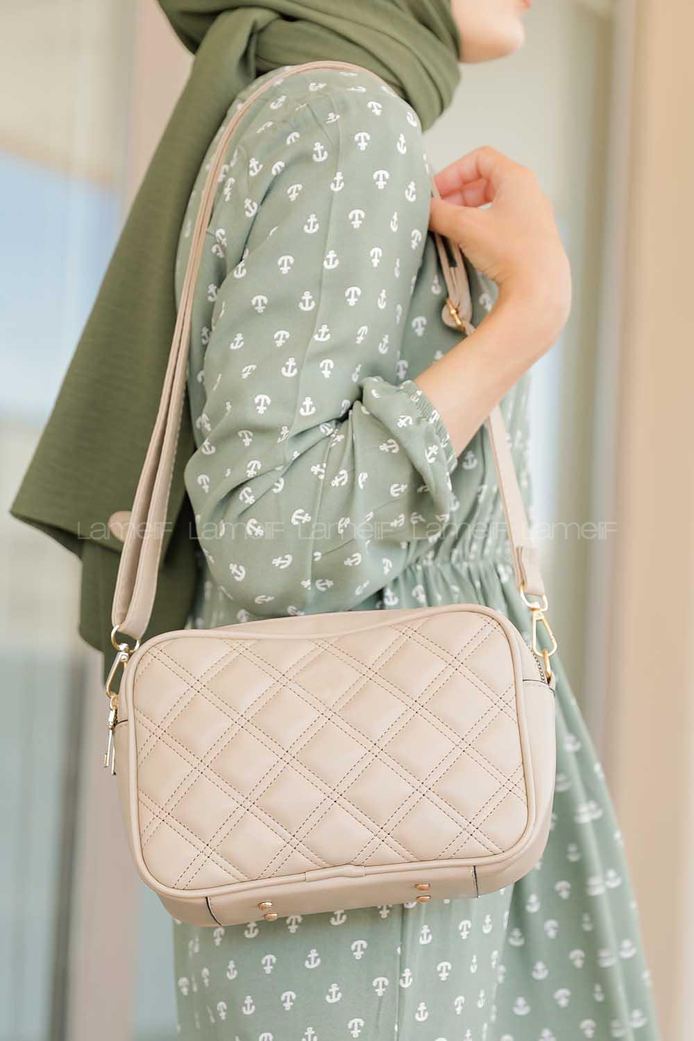 Modalamelif İki Bölmeli Dikişli Çapraz Çanta Vizonrengi