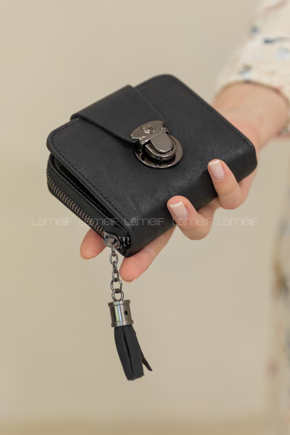 Modalamelif Kapak Kilitli Püsküllü Cüzdan Siyah