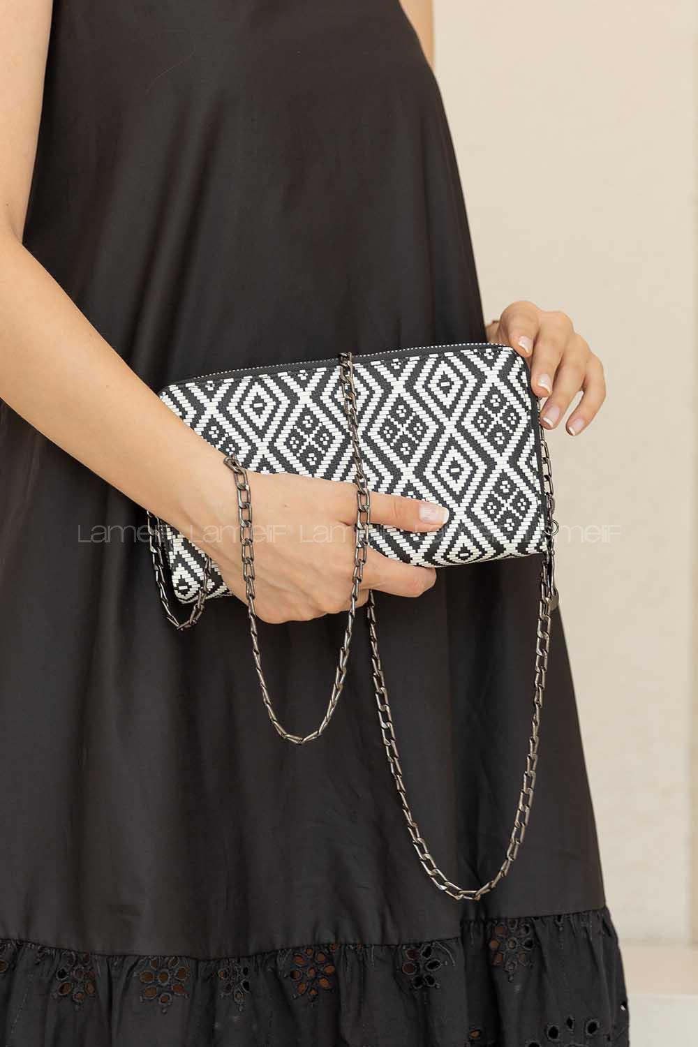 Modalamelif Kilim Desen Kapitone Çapraz Çanta Siyah Beyaz