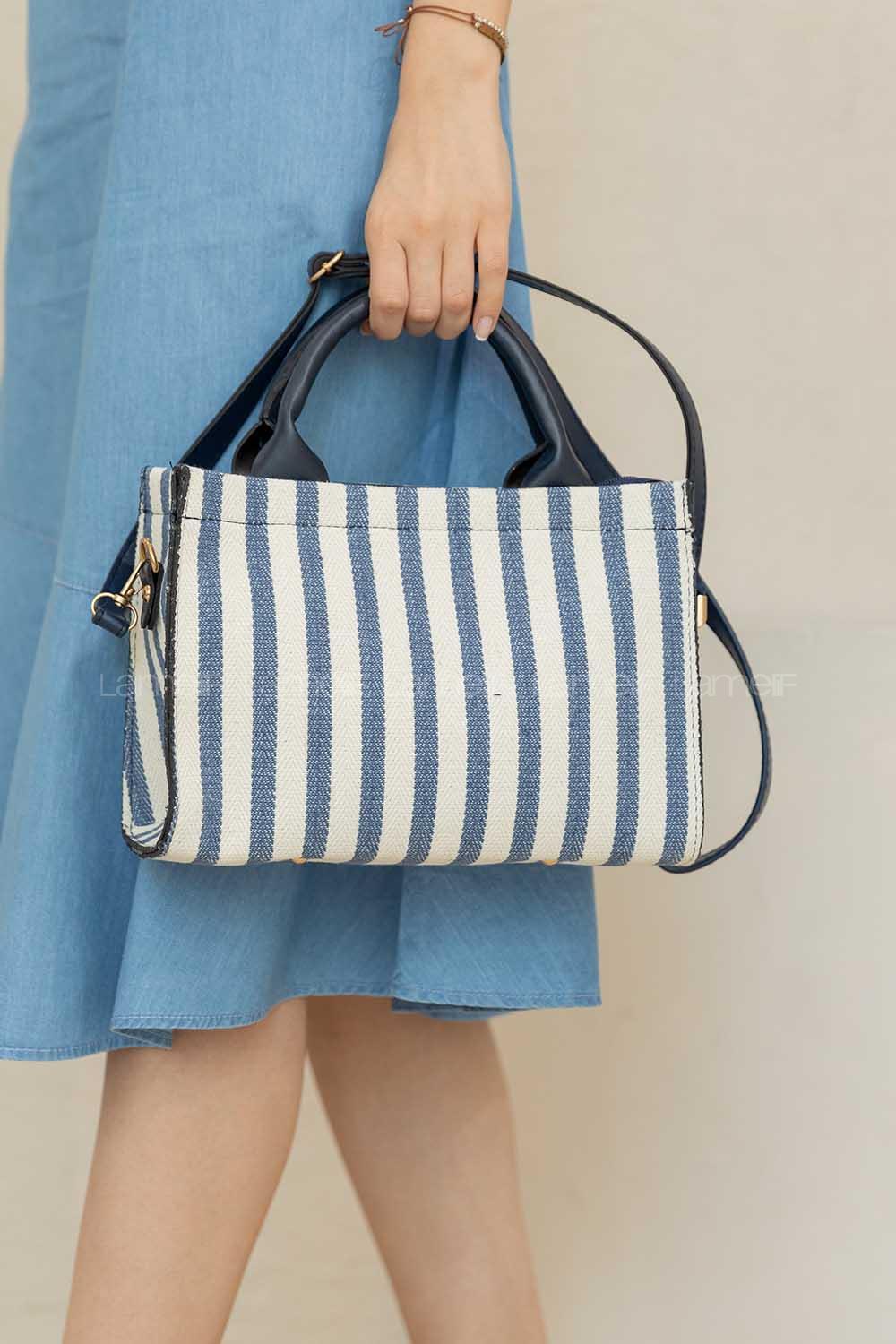 Modalamelif Dik Çizgili Çapraz Çanta Lacivert