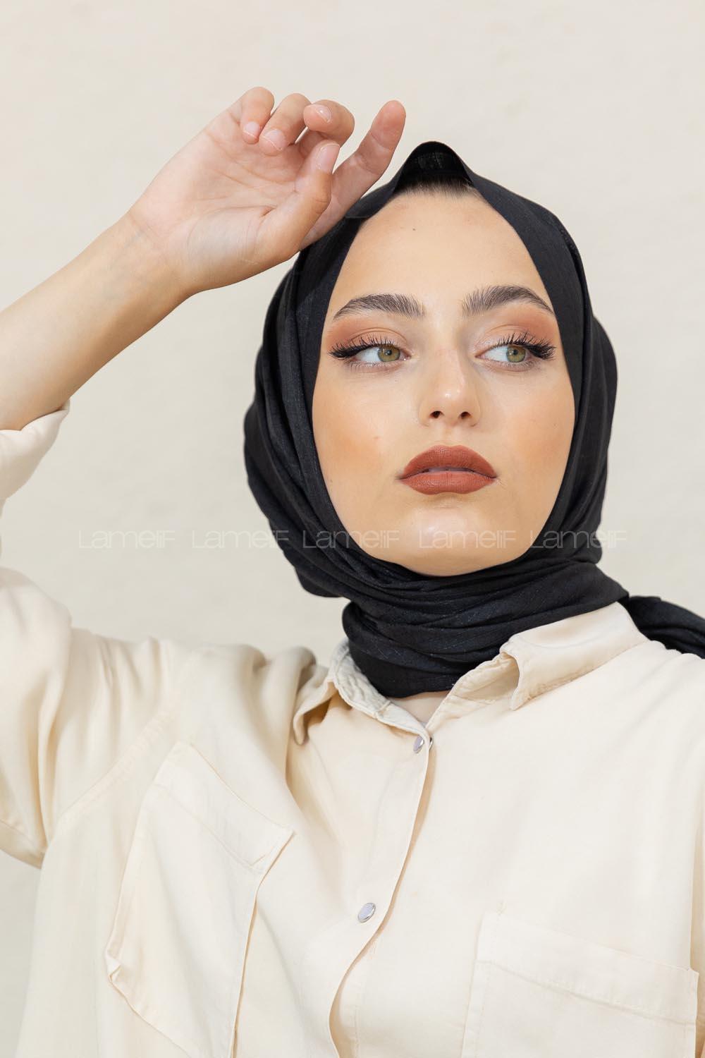 Modalamelif Siyah Pötikare Şal